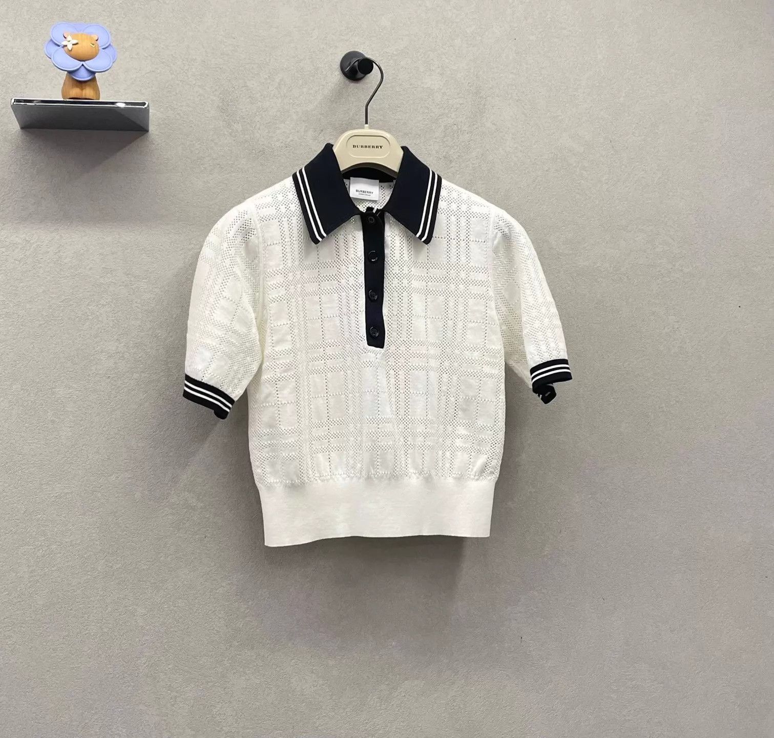 Burberry Burberry Women's Check Polo Collar Slim Top XS Size XS / US 0-2 / IT 36-38 - 3 Thumbnail