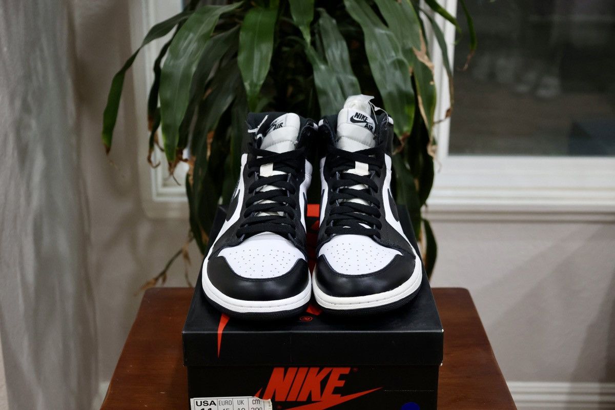 Jordan Brand × Nike × Vintage 2014 Air Jordan 1 Retro High OG 'Black White' Size US 11 / EU 44 - 2 Thumbnail