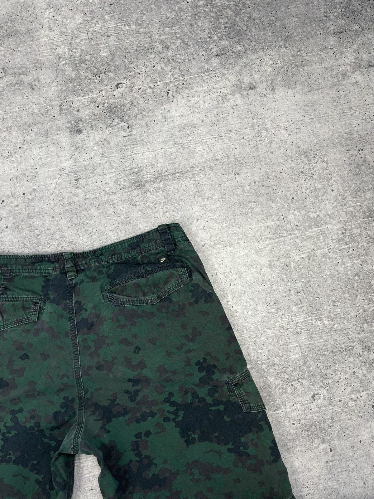Nike Vintage Nike 90’s Y2K Style Drill Military Cargo Shorts Size US 34 / EU 50 - 19 Thumbnail
