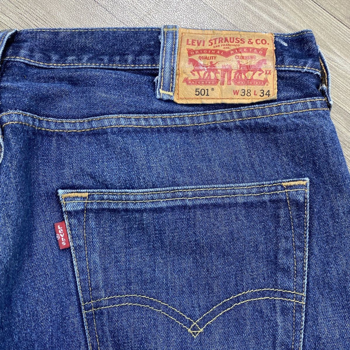Levi's Vintage Clothing 2000s Vintage Levis 501 Painted 38x34 Blue Jeans Size US 38 / EU 54 - 17 Thumbnail