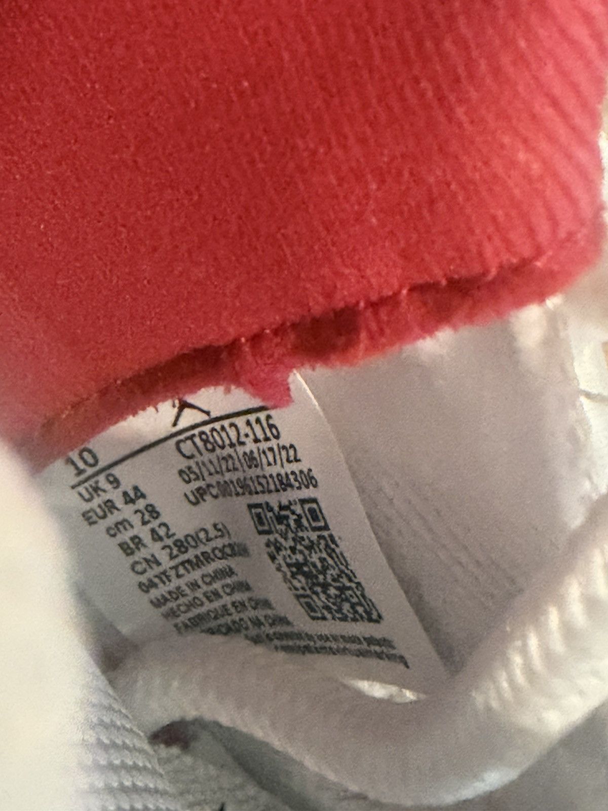 Jordan Brand Jordan 11 Cherry Size US 10 / EU 43 - 8 Thumbnail