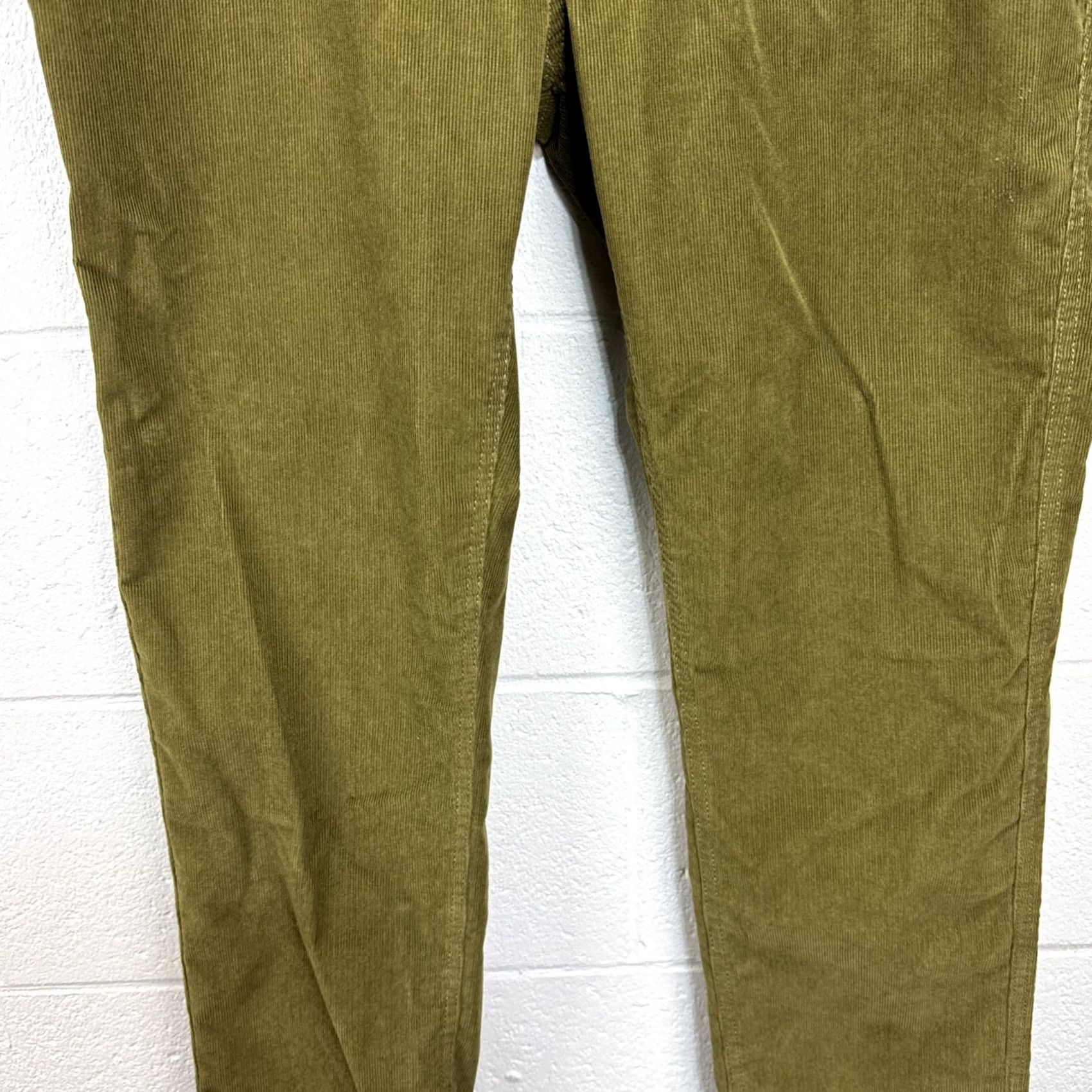 Tommy Hilfiger VINTAGE Tommy Hilfiger Corduroy Pants Mens 34x32 Olive Green Pants Straight Tapered Size US 34 / EU 50 - 5 Thumbnail
