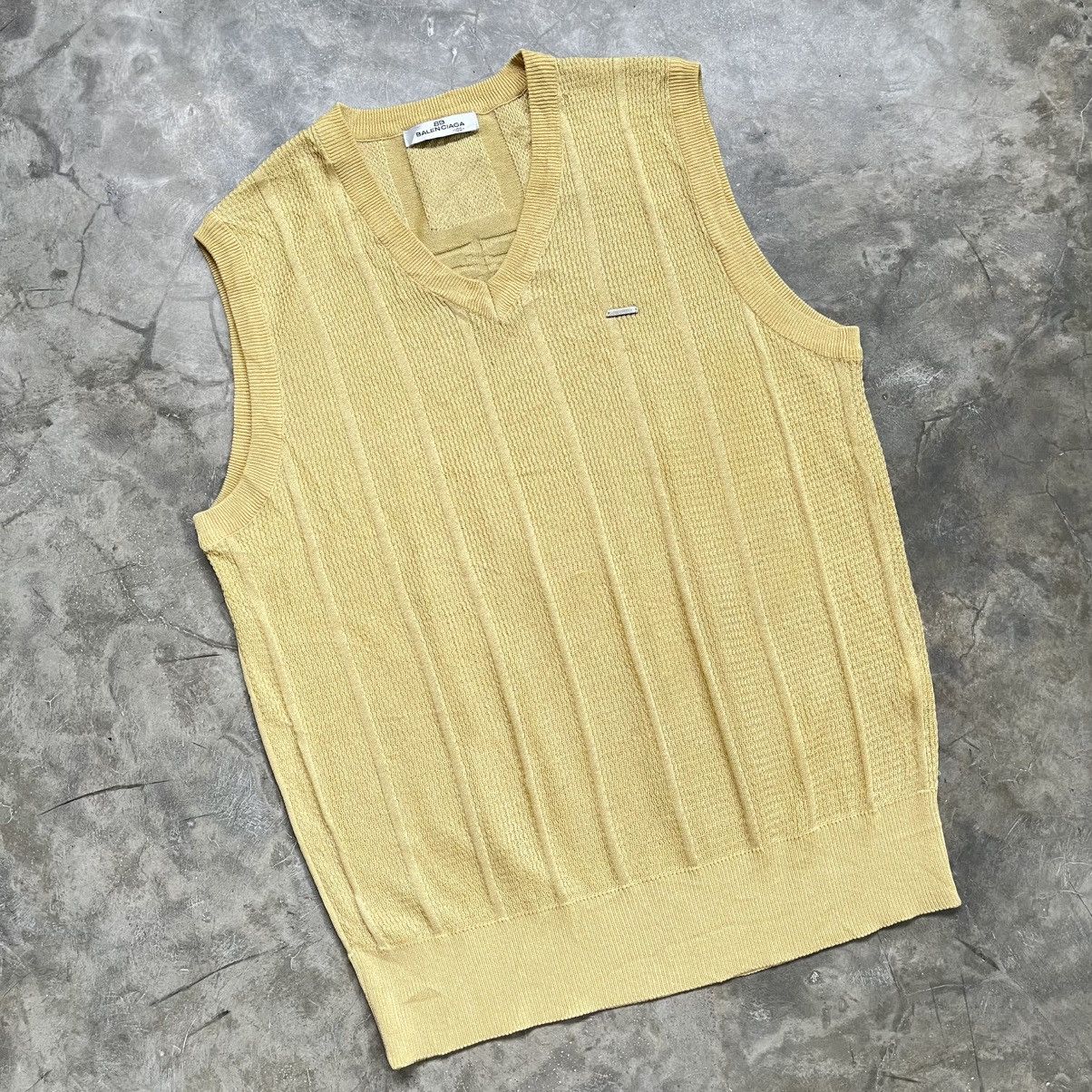 Balenciaga Vintage 90s Balenciaga Big Logo Knit Vest Size US M / EU 48-50 / 2 - 3 Thumbnail