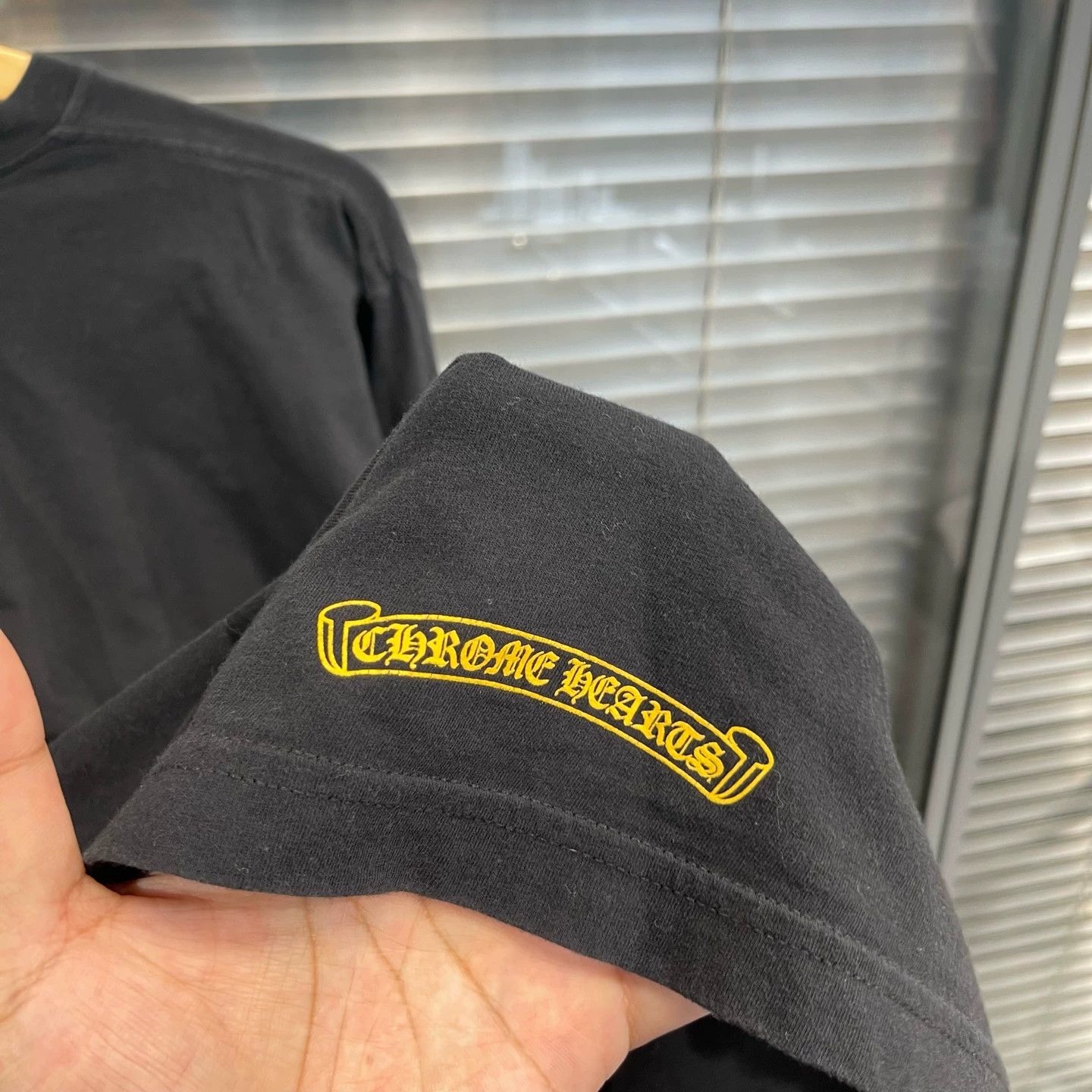 Chrome Hearts Chrome Hearts Classic Yellow Dagger Om Longsleeve L Mint Size US L / EU 52-54 / 3 - 6 Thumbnail