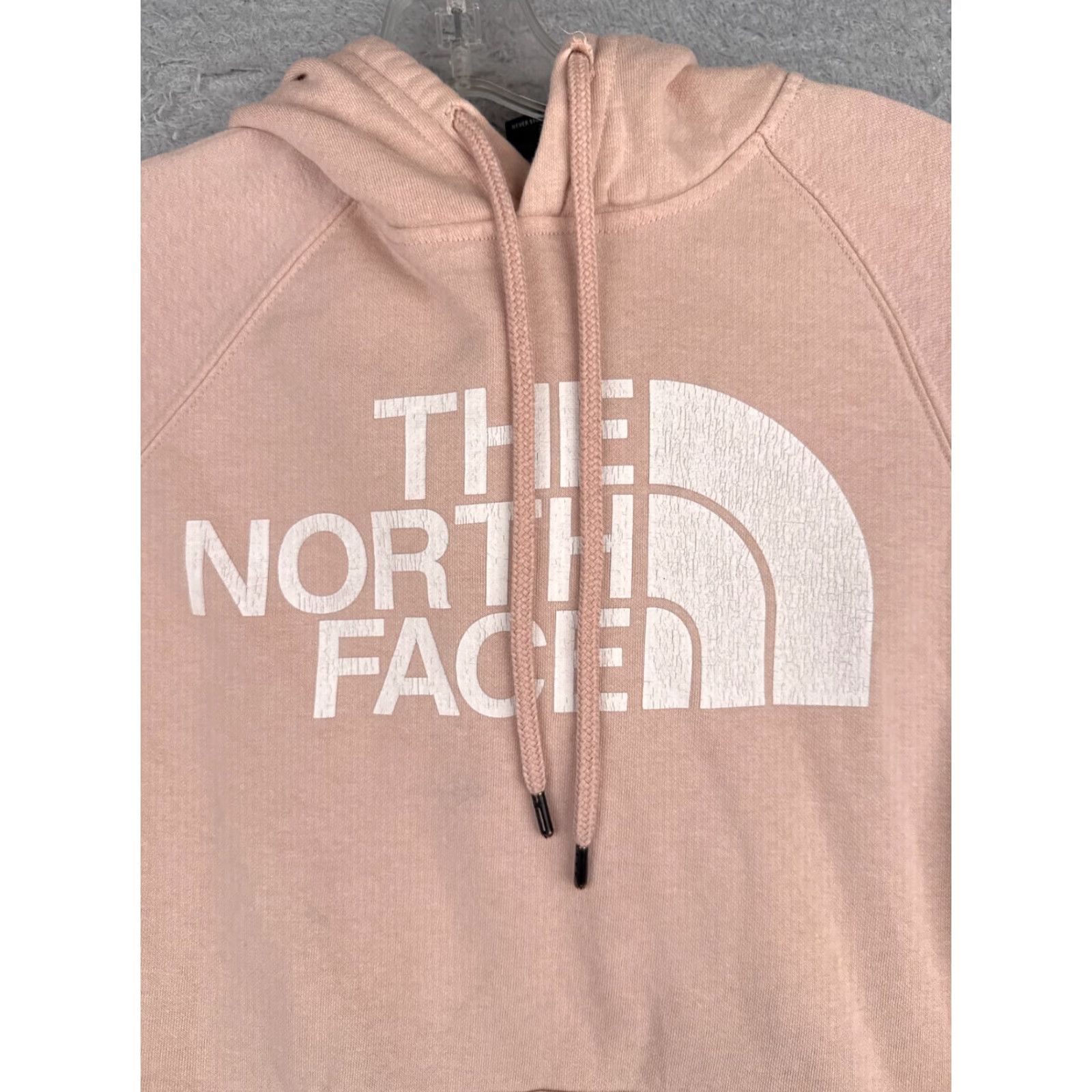 The North Face VINTAGE The North Face Hoodie Womens XS Pink Pullover Crew Neck Solid Logo Pocket Regular Fit - 30 in Chest Girls/Boys? Size XS / US 0-2 / IT 36-38 - 6 Thumbnail