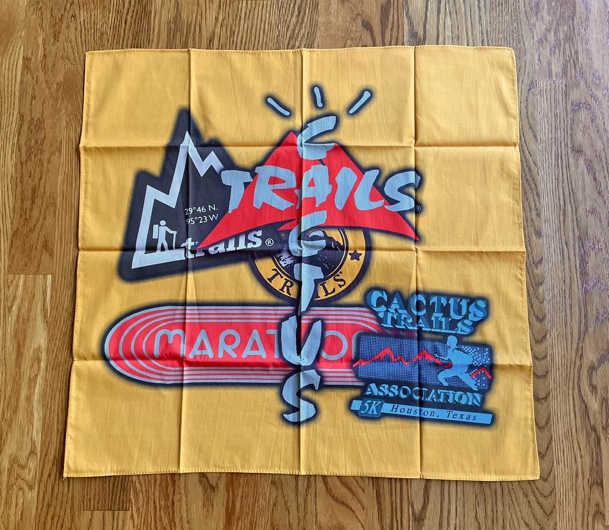 Travis Scott Travis Scott Cactus Trails Bandana Gold Yellow Astroworld Size ONE SIZE - 1 Thumbnail