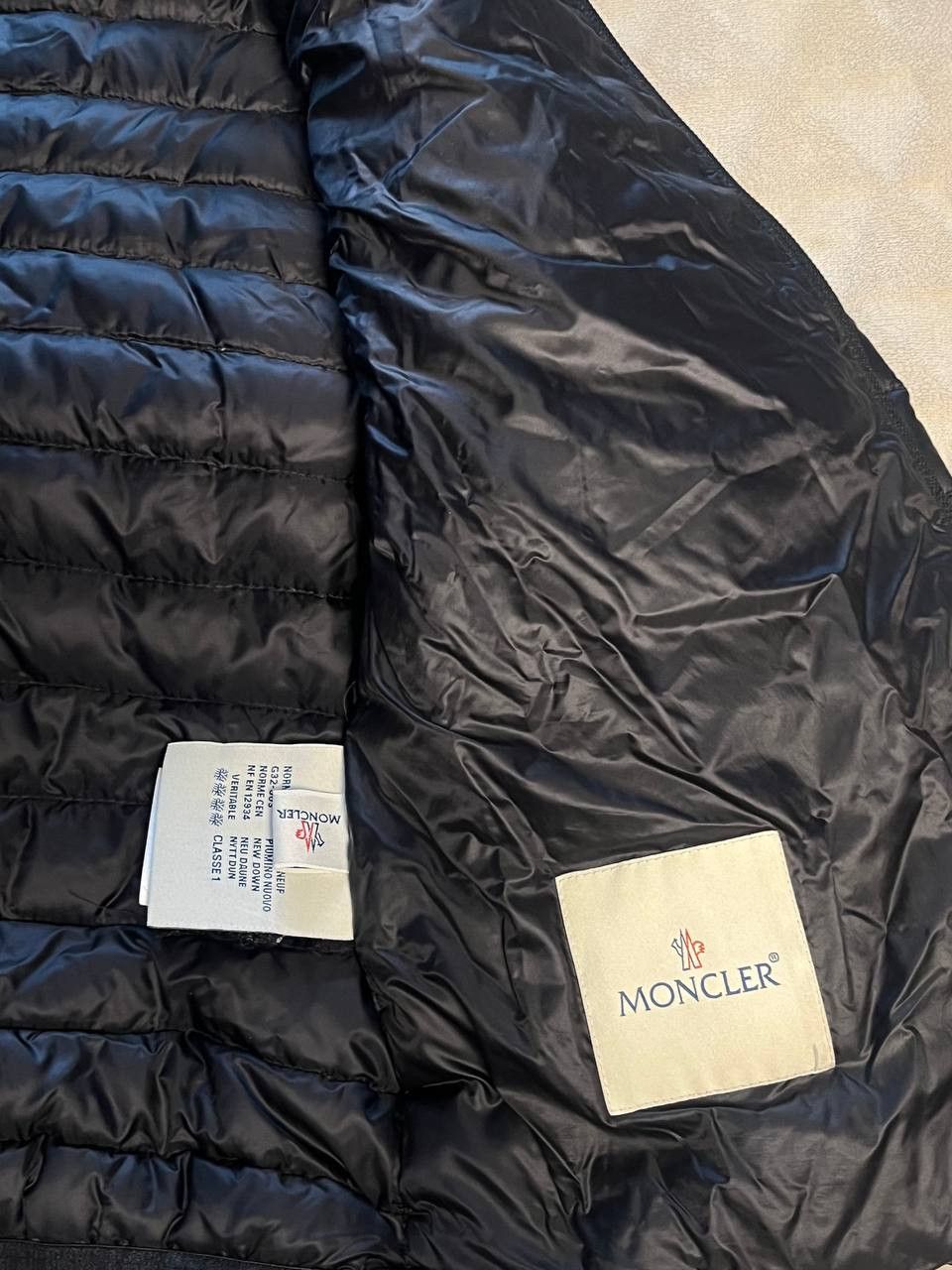 Moncler Moncler Alixe black puffer jacket Size S / US 4 / IT 40 - 4 Thumbnail
