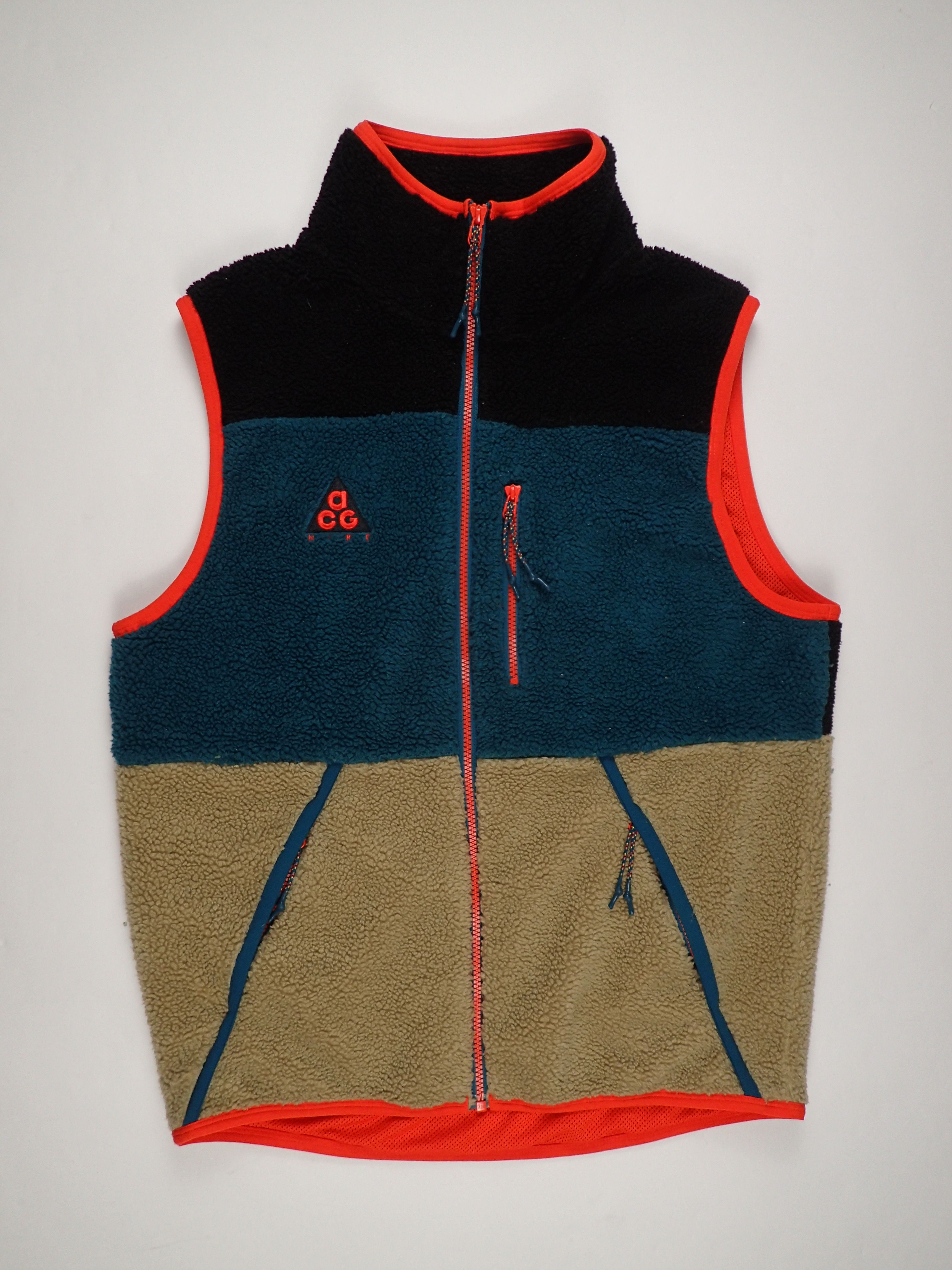 Nike ACG Nike ACG Sherpa Fleece Vest Jacket Multi-Color Size US M / EU 48-50 / 2 - 1 Thumbnail