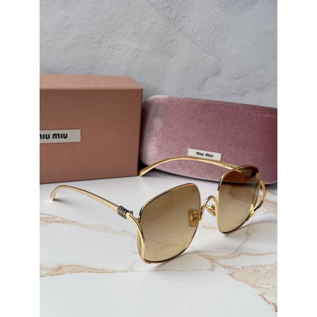 Miu Miu NEW Miu Miu MU A57S Oversized Sunglasses in Gold Brown $637 Size ONE SIZE - 3 Thumbnail