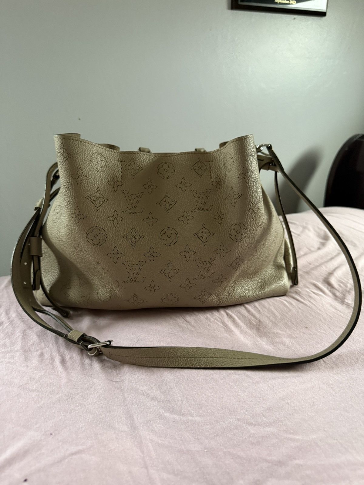 Louis Vuitton Louis Vuitton Bella Tote Bag Size ONE SIZE - 2 Thumbnail