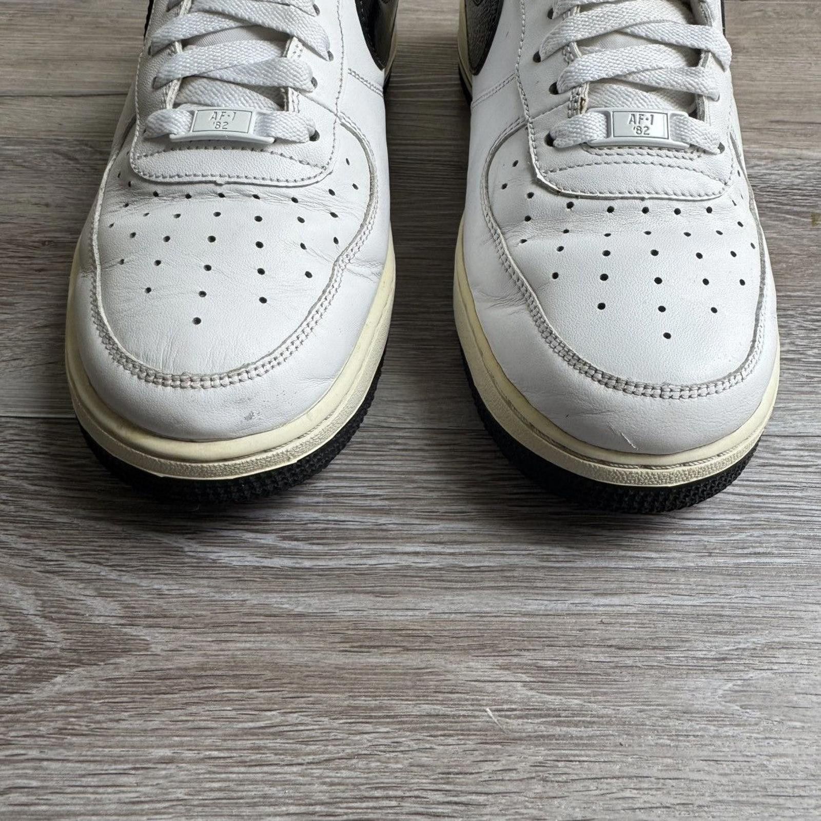 Nike NIKE • VNTG Air Force 1 '07 "White/Black" (10M) Size US 10 / EU 43 - 6 Thumbnail