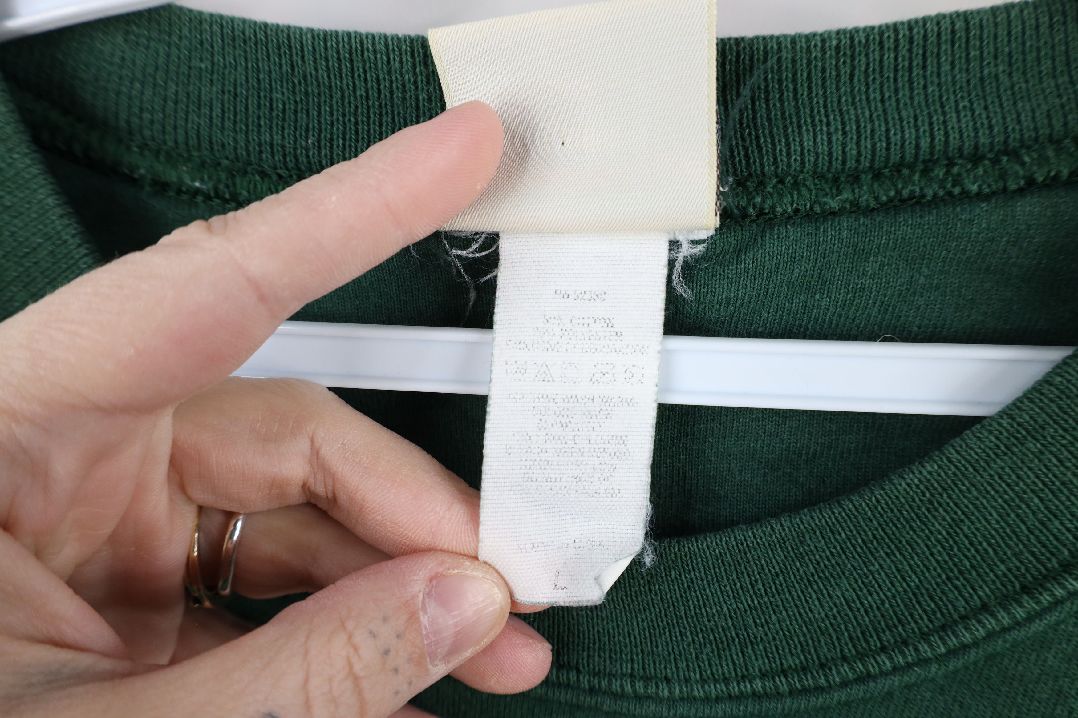 Vintage Vintage 90s Streetwear Huntington Sweatshirt Green USA Size US L / EU 52-54 / 3 - 10 Thumbnail