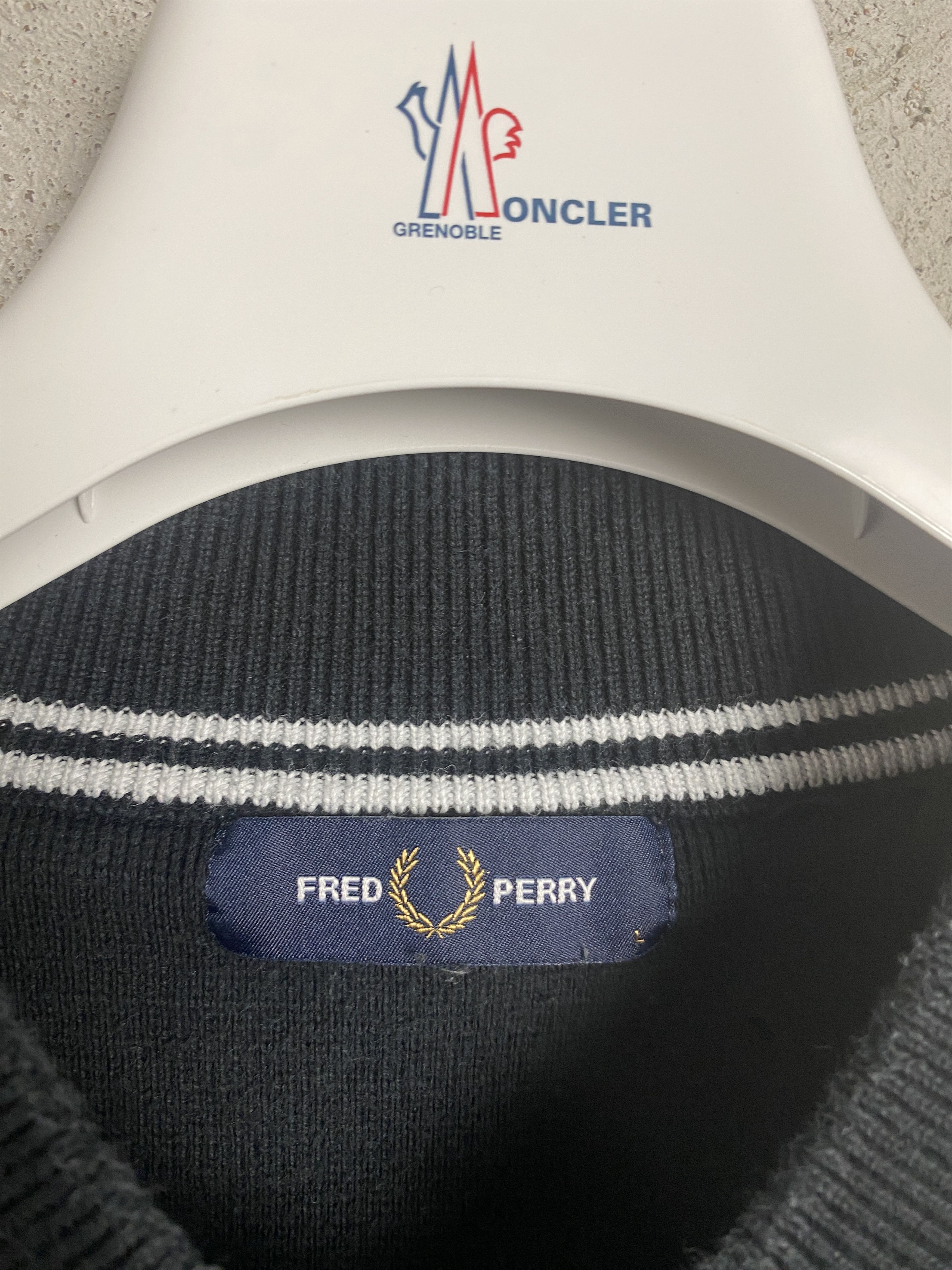Fred Perry Fred Perry small logo zip-up sweatshirt casual Size US L / EU 52-54 / 3 - 3 Thumbnail