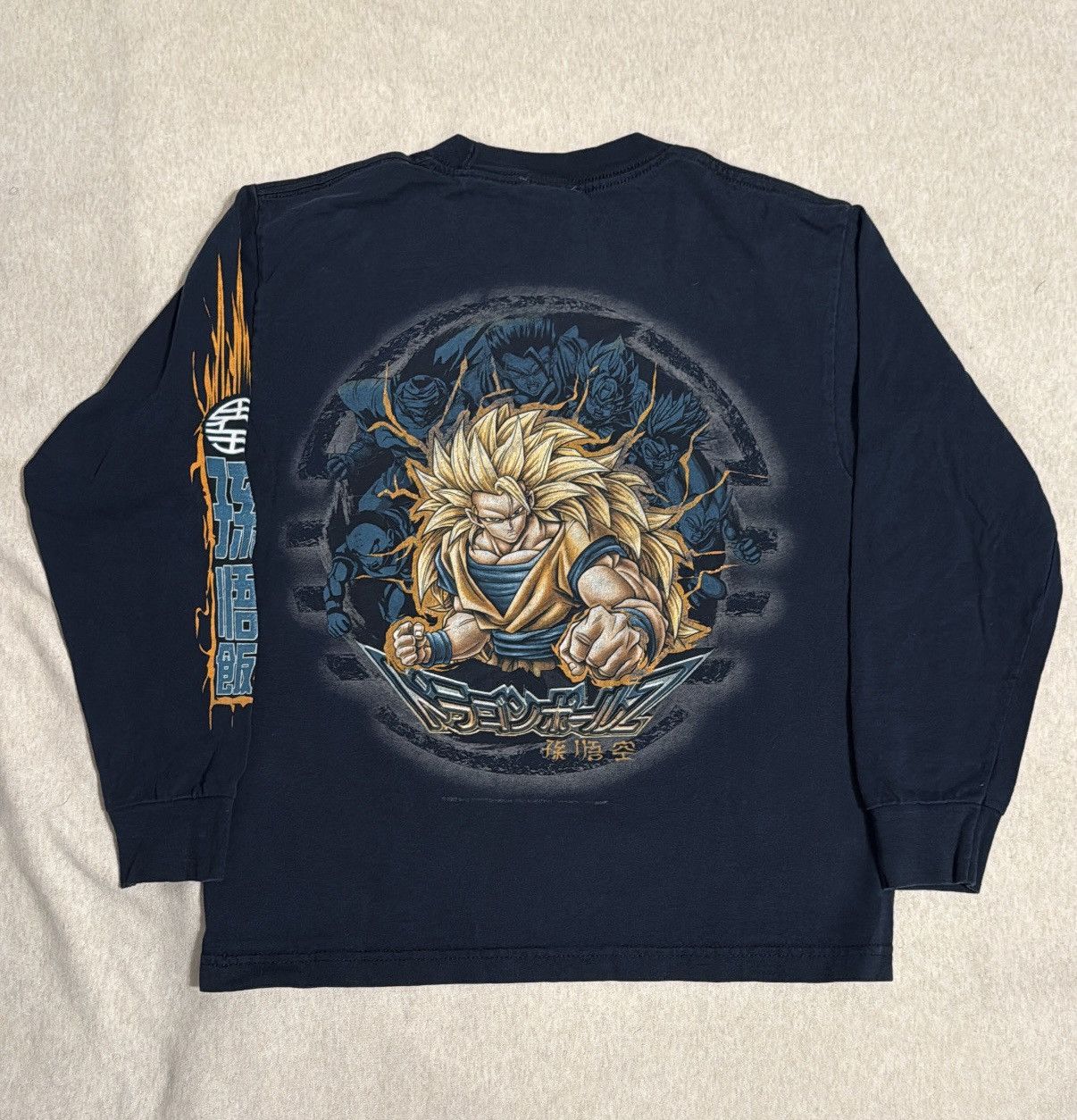 Vintage 2002 DBZ Goku SSJ 3 Z Fighters Longsleeve Medium Size US M / EU 48-50 / 2 - 3 Thumbnail