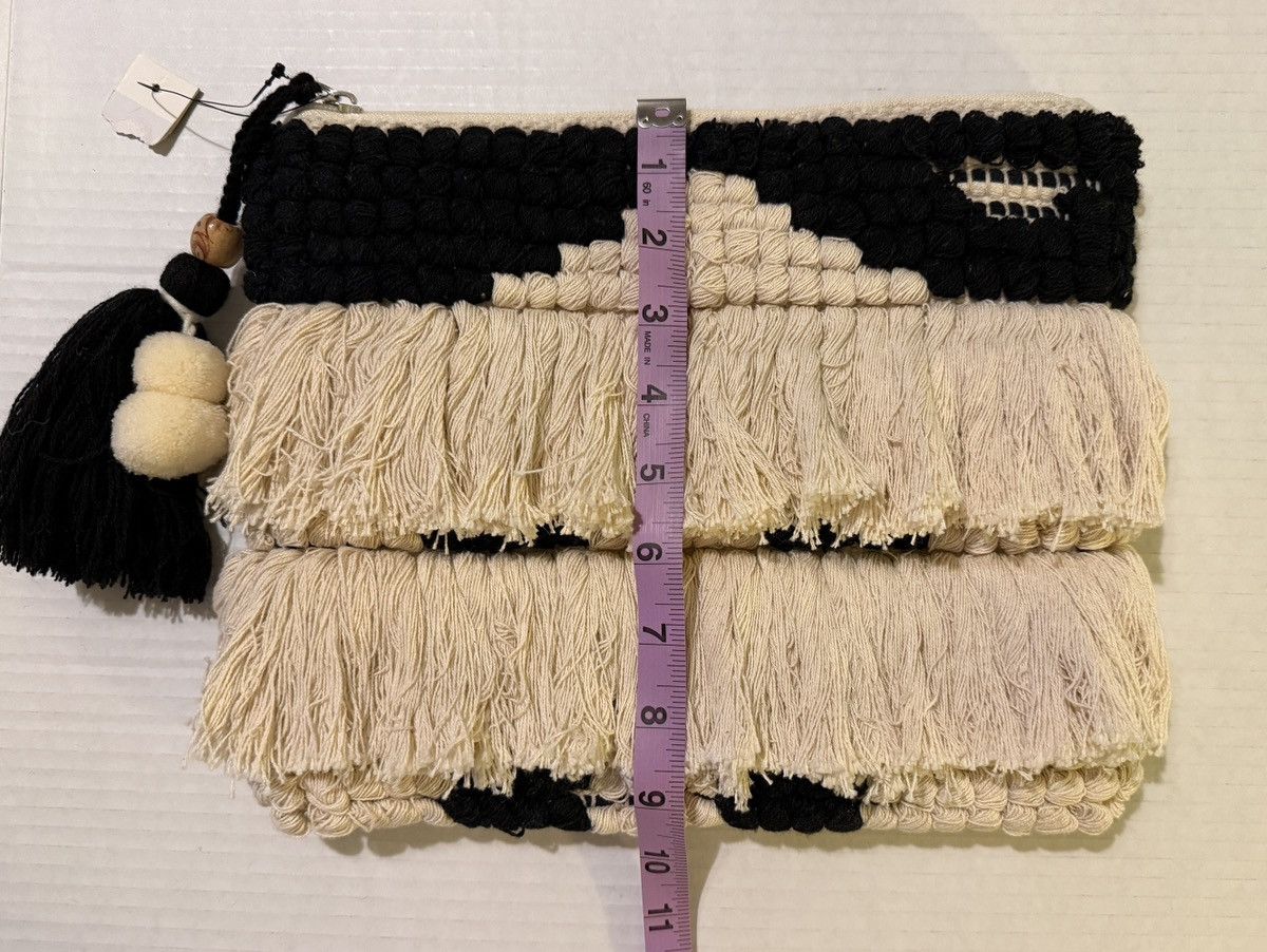 Other Sondra Roberts Squared Black Fringe Nubby Knit Zipper Clutch Size ONE SIZE - 5 Thumbnail