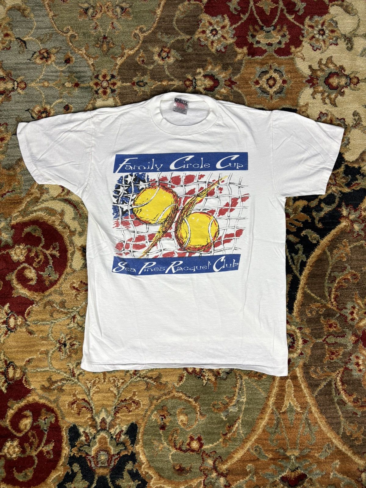 Vintage Vintage 1996 Racquet Club Tshirt Size US M / EU 48-50 / 2 - 1 Thumbnail