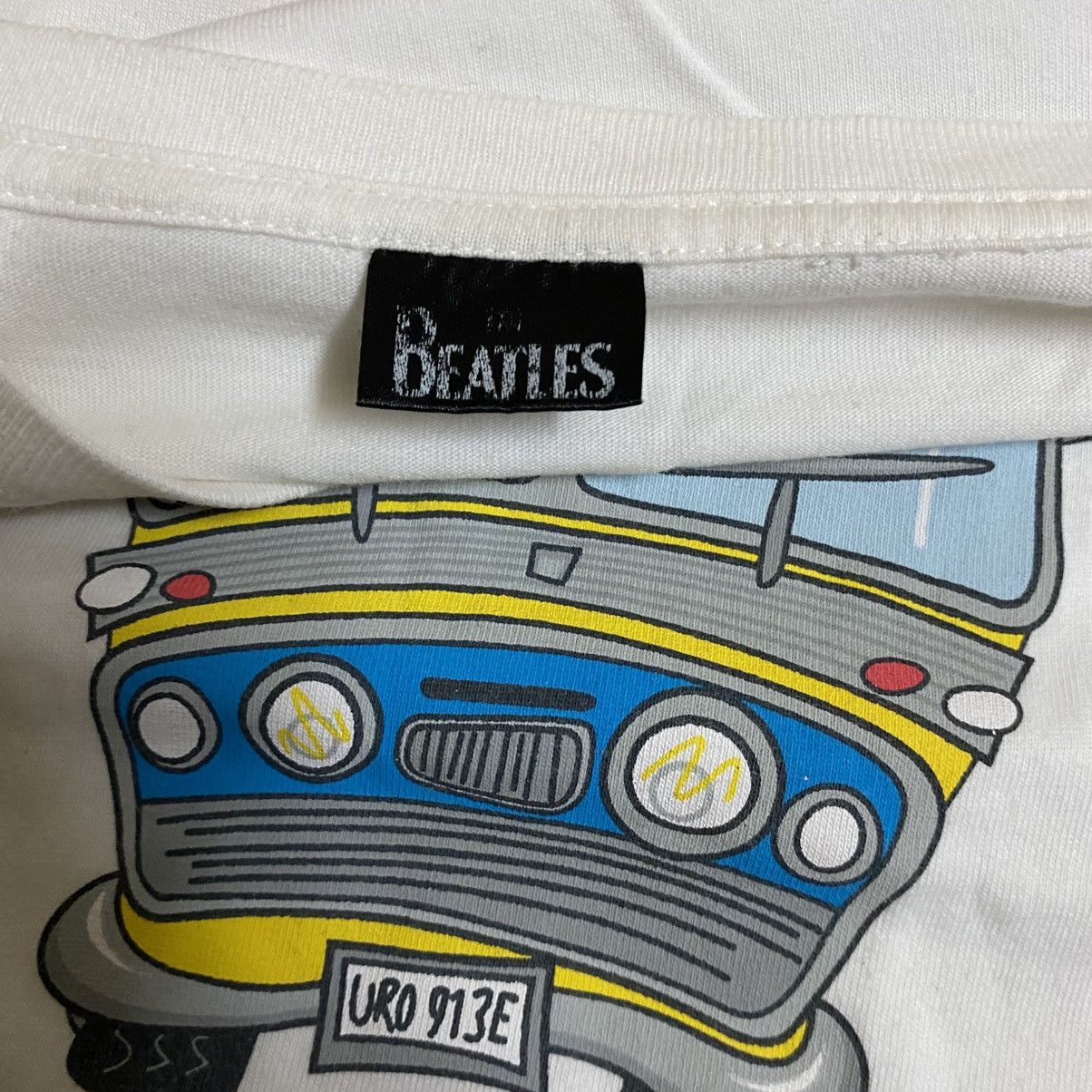 Band Tees Vintage y2k The Beatles Magical Mystery Tour Tee Size US M / EU 48-50 / 2 - 6 Thumbnail