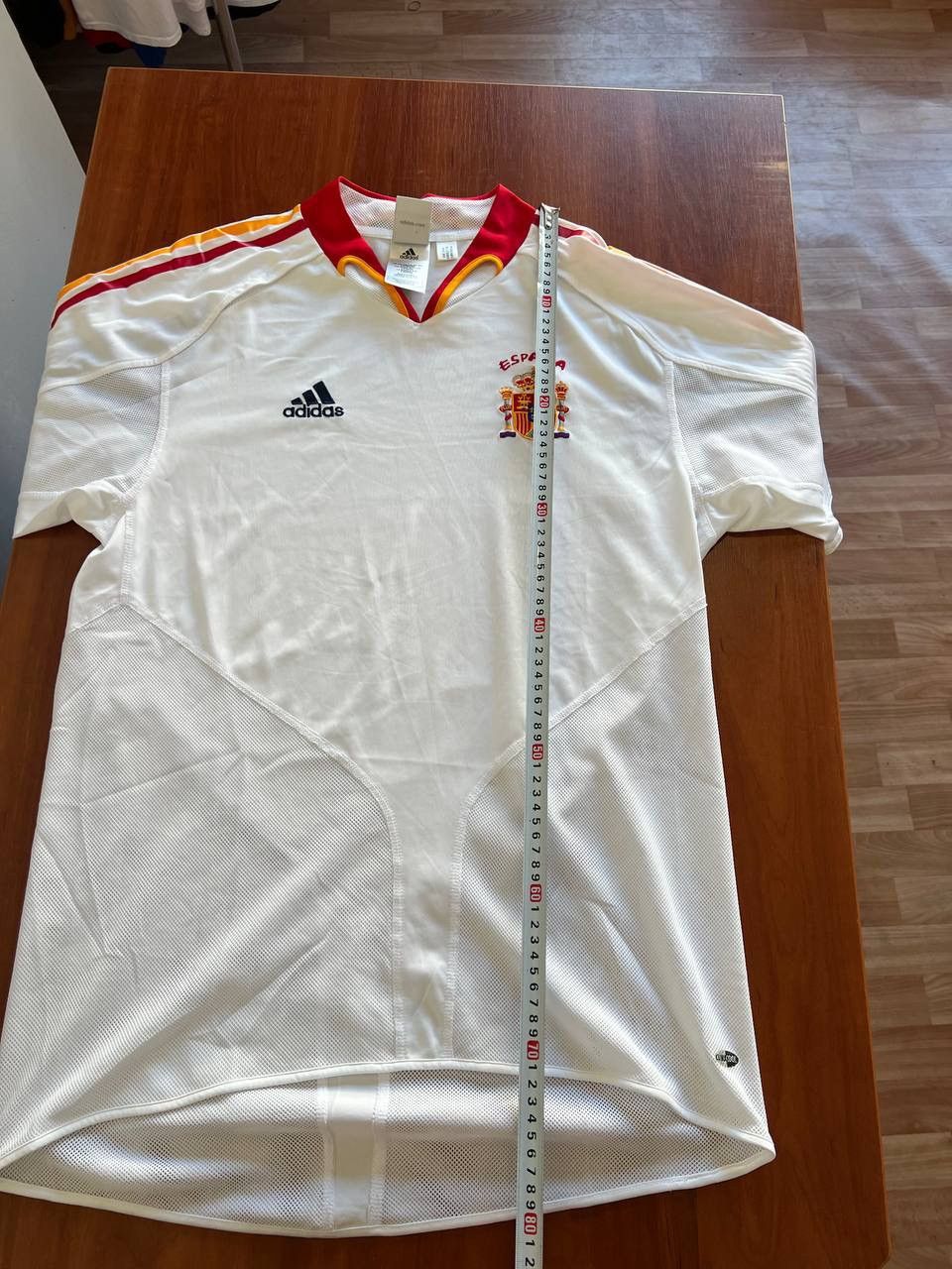 Adidas 2004/06 SPAIN NATIONAL TEAM AWAY SOCCER FOOTBALL JERSEY M Size US M / EU 48-50 / 2 - 13 Thumbnail