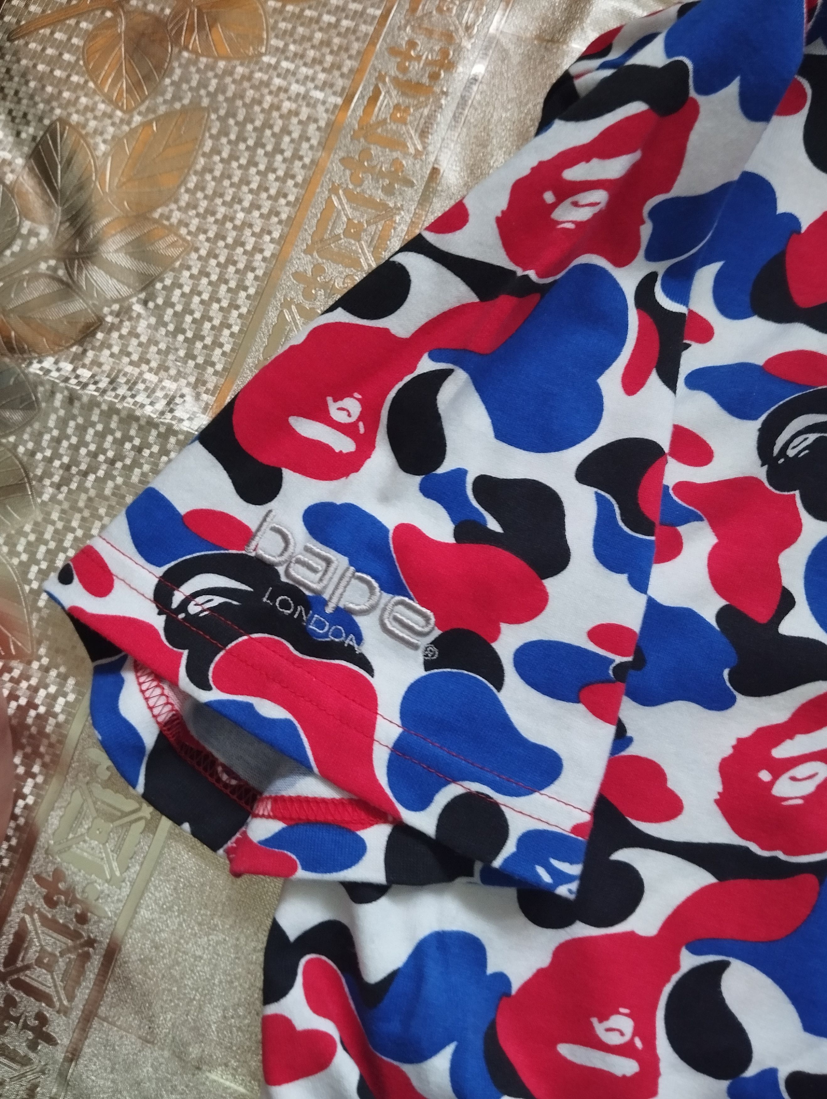 Bape × Carhartt Bape x Carhartt London Camo Tee Size US M / EU 48-50 / 2 - 6 Thumbnail