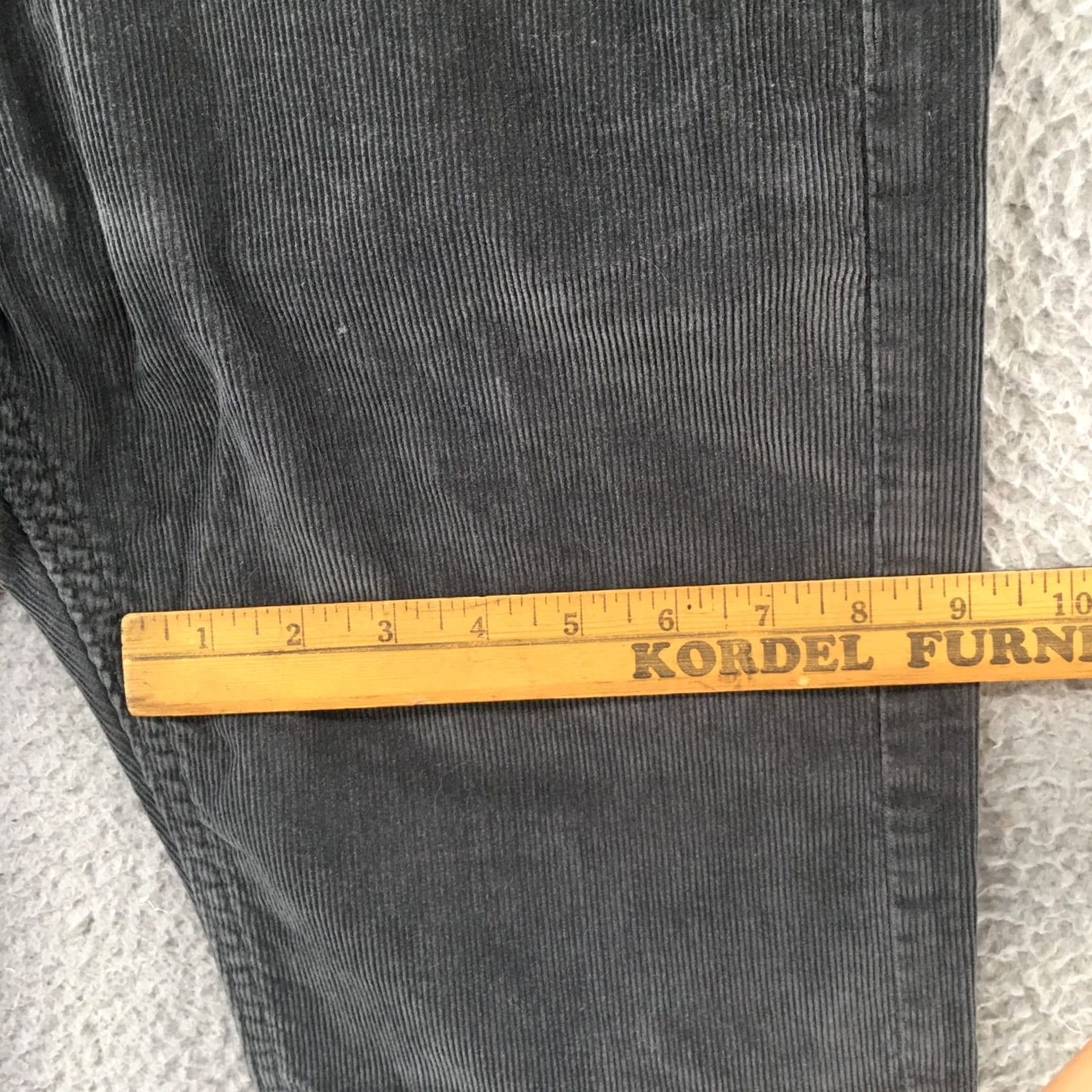 Banana Republic Banana Republic Jeans Skinny Corduroy Mens 32x34 Grey Mid Rise, 5-Pocket Denim Pants 33x33 Inseam 33 Size US 33 - 6 Thumbnail