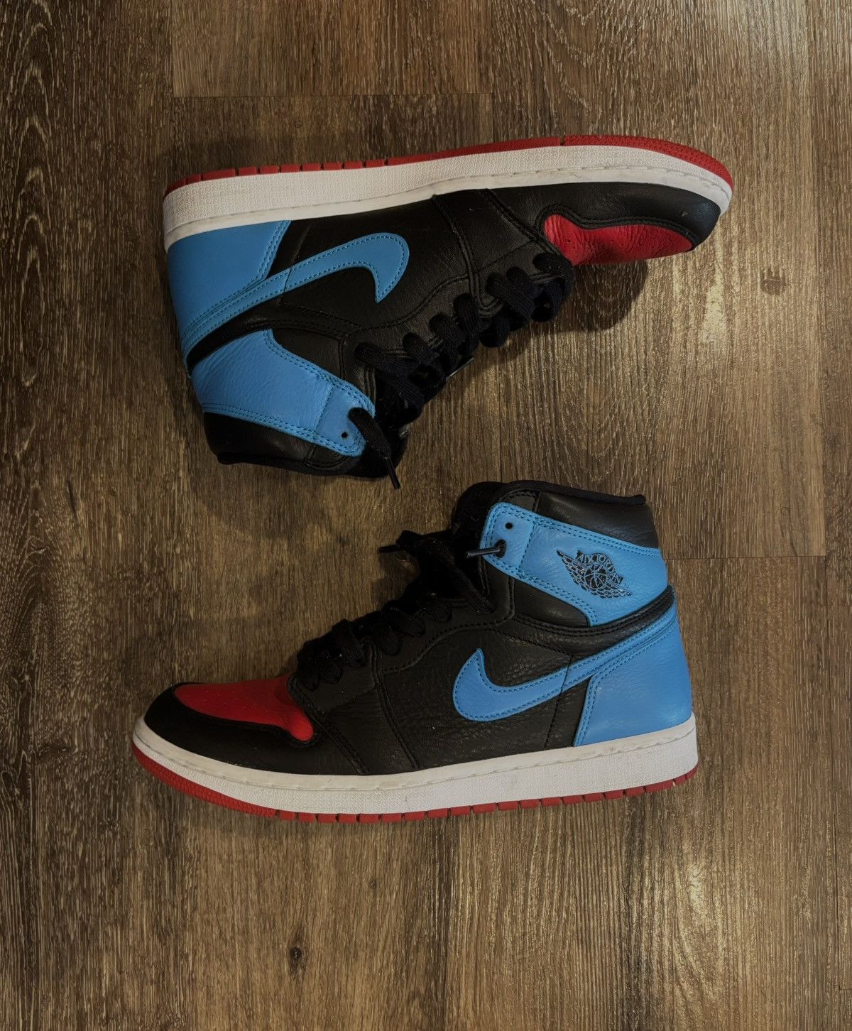 Jordan Brand × Nike Jordan 1 Retro High OG “UNC To CHI” Size US 11 / IT 41 - 1 Thumbnail