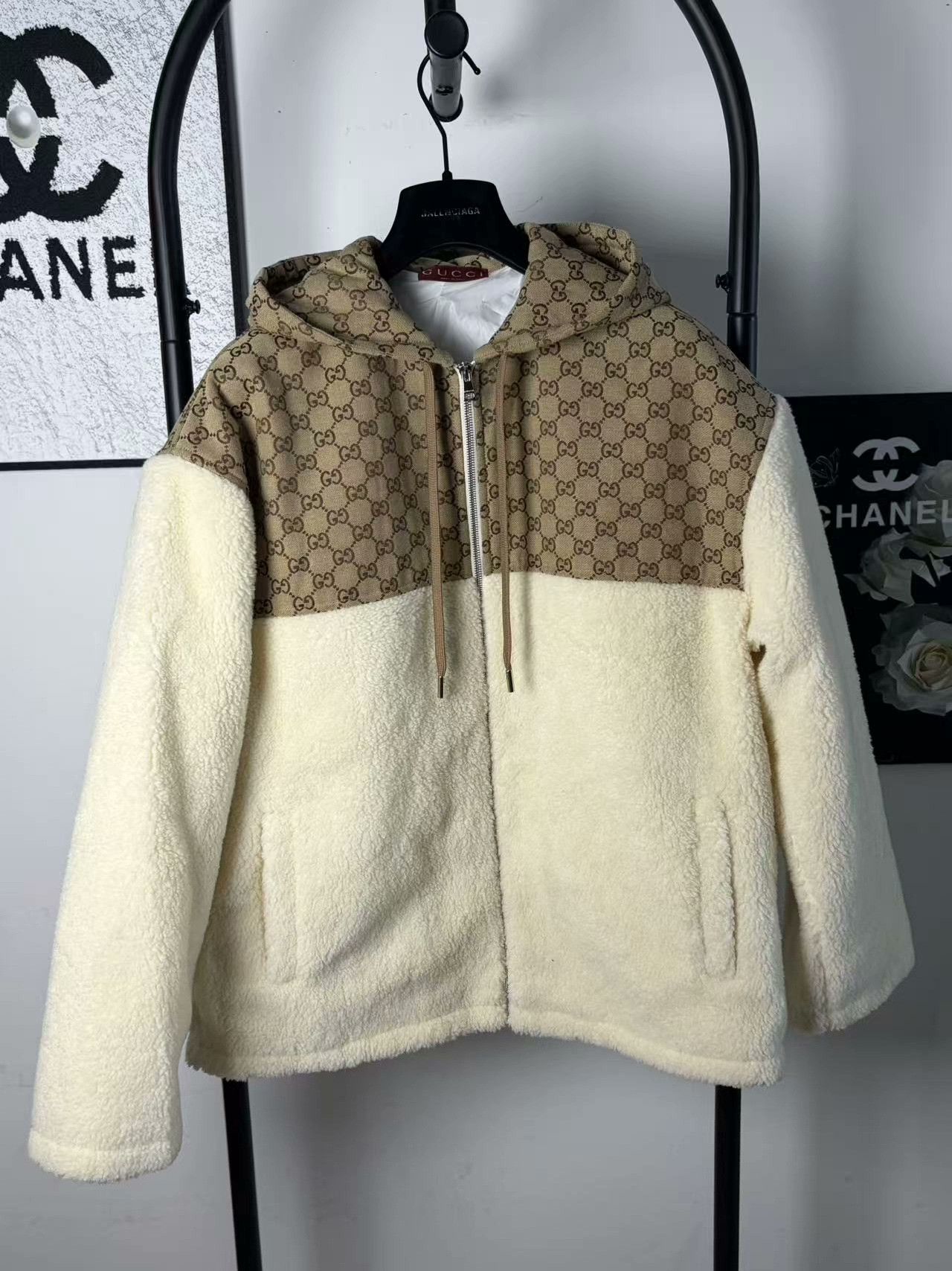 Gucci Gucci White Jacket S Women Size S / US 4 / IT 40 - 1 Thumbnail