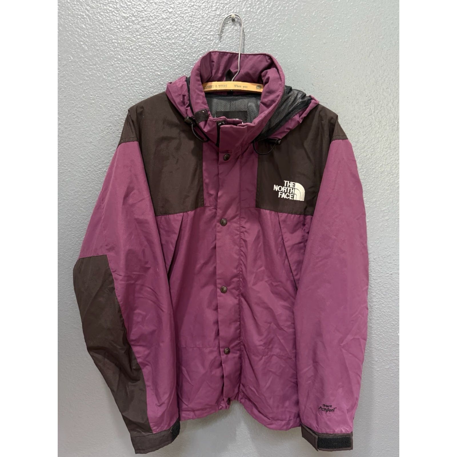 The North Face VINTAGE The North Face Mountain Guide Goretex Achivent Purple Jacket M Men’s Medium Purple Water Resistant 80s 90s Size US M / EU 48-50 / 2 - 3 Thumbnail