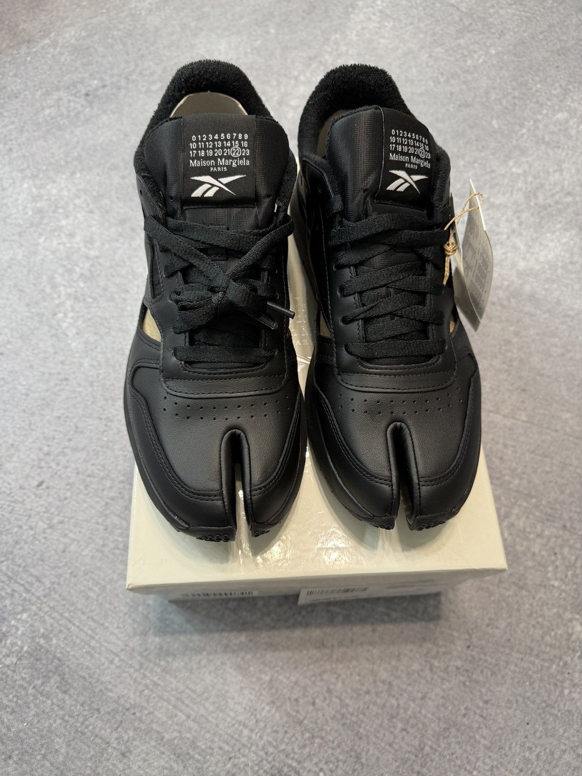 Maison Margiela × Reebok Maison Margiela Tabi x Reebok Project 0 CL DQ Black Size US 10.5 / EU 43-44 - 4 Thumbnail