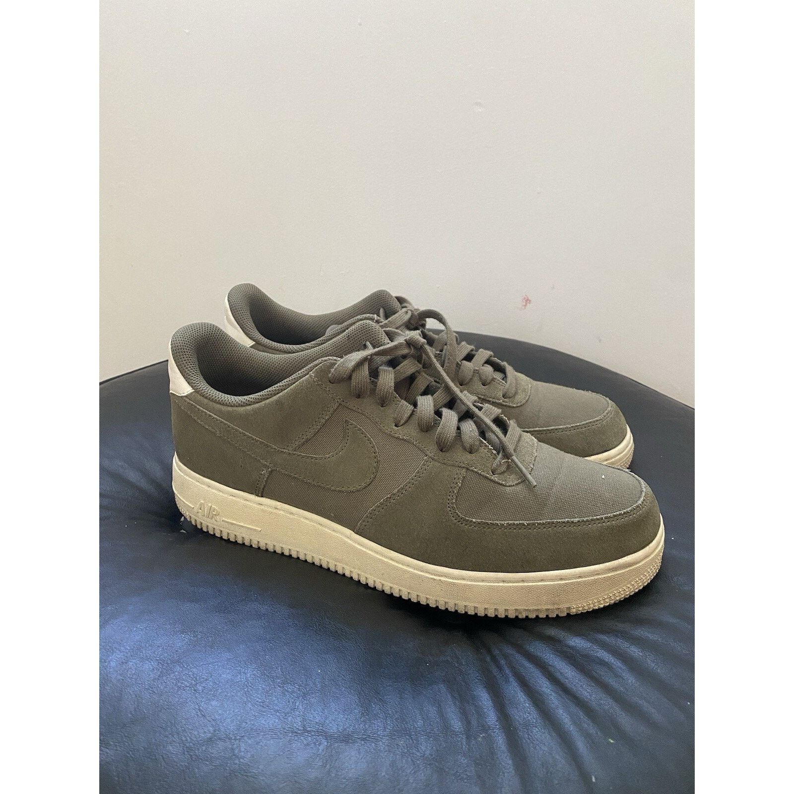 Nike Nike Air Force 1 Suede Size 11.5 Medium Olive/Sail Size US 11.5 / EU 44-45 - 1 Thumbnail