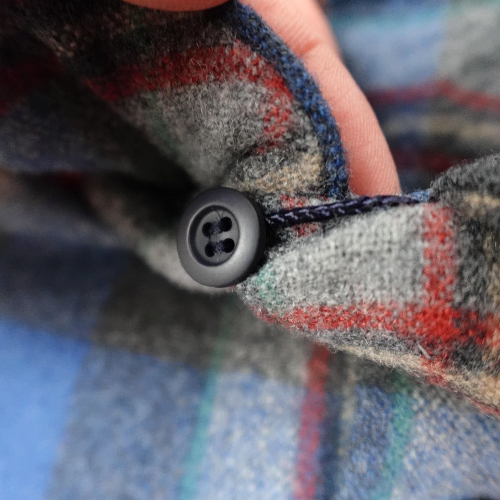 Pendleton VINTAGE Pendleton Shirt Mens M Blue Plaid Wool Button-Up Long Sleeve Pockets Collar Size US M / EU 48-50 / 2 - 6 Thumbnail