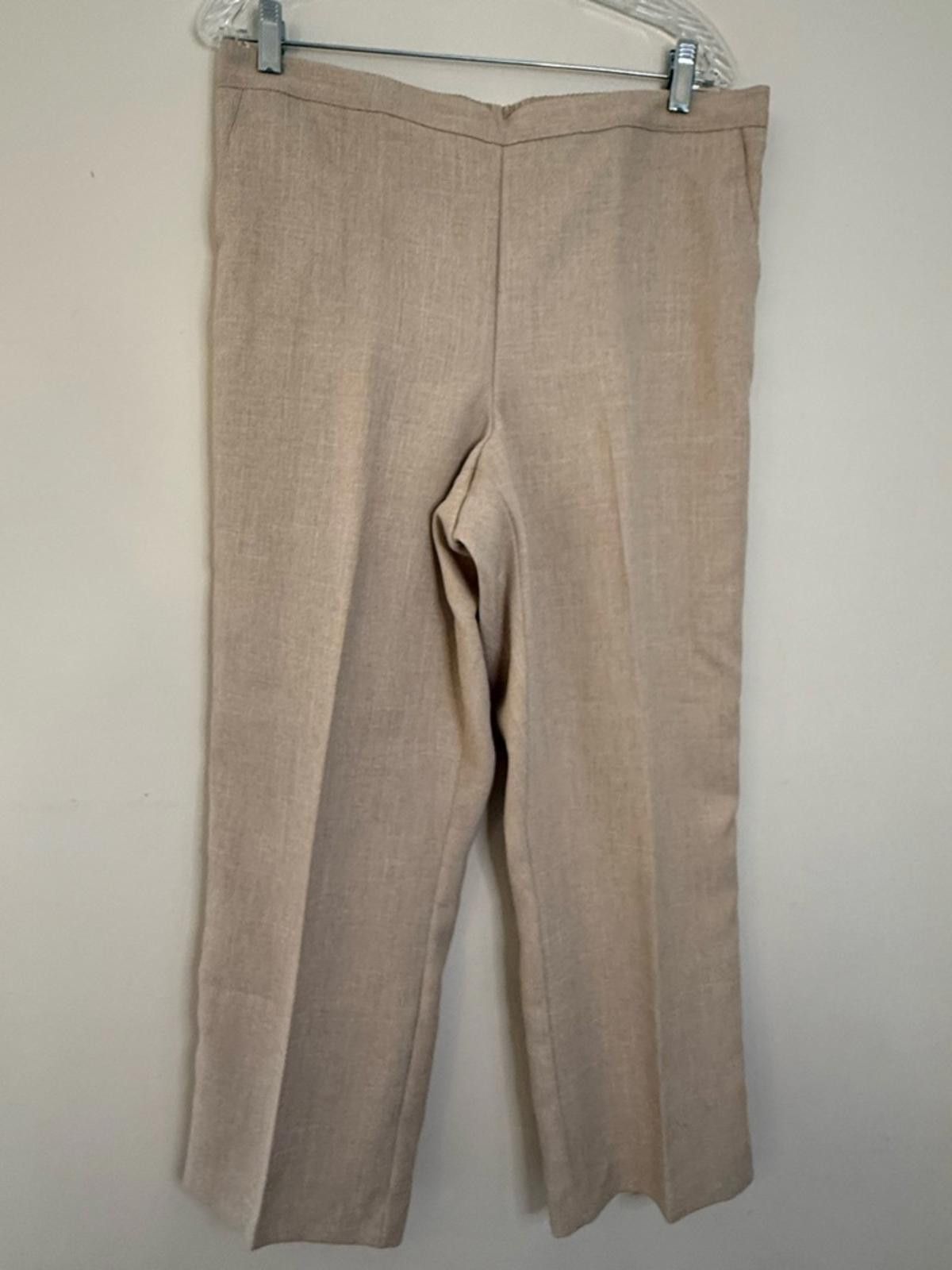 Other Alfred Dunner La Dolce Vita tan pants suit set mixed sizing Size M / US 6-8 / IT 42-44 - 4 Thumbnail