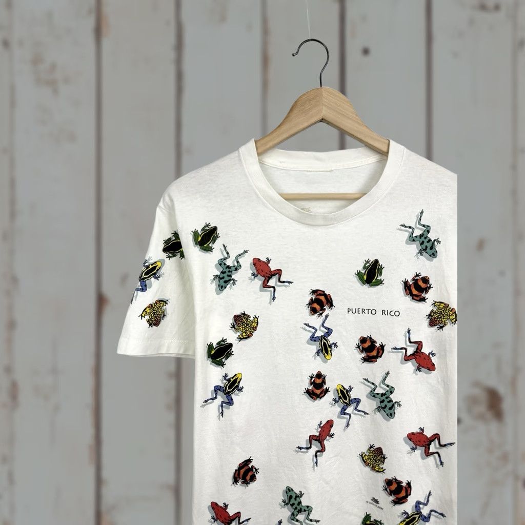 Hanes VINTAGE 90s Dan Gilbert Poison Dart Frogs Puerto Rico T-Shirt Size M White Hanes Shirt Mens Size US M / EU 48-50 / 2 - 1 Thumbnail