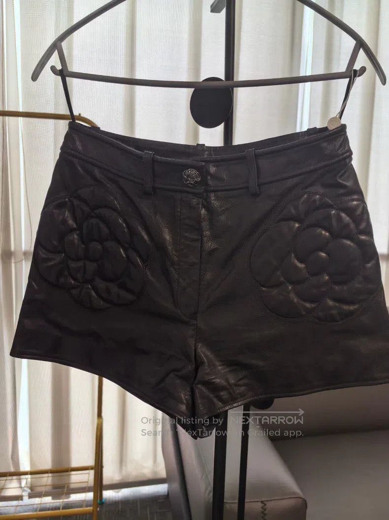 Chanel Chanel Leather pants Size 42" / US 20 - 1 Thumbnail