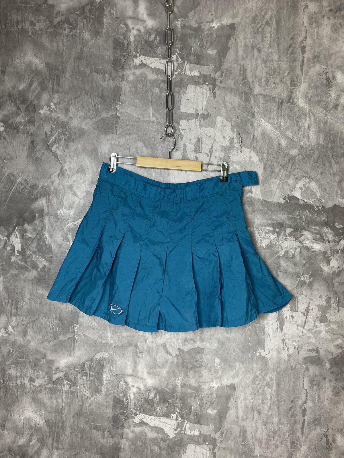 Nike × Vintage Vintage Y2K NIKE SWOOSH FLARED SPORTS Tennis Skirt 90s Style Size 36" / US 14 / IT 50 - 1 Thumbnail