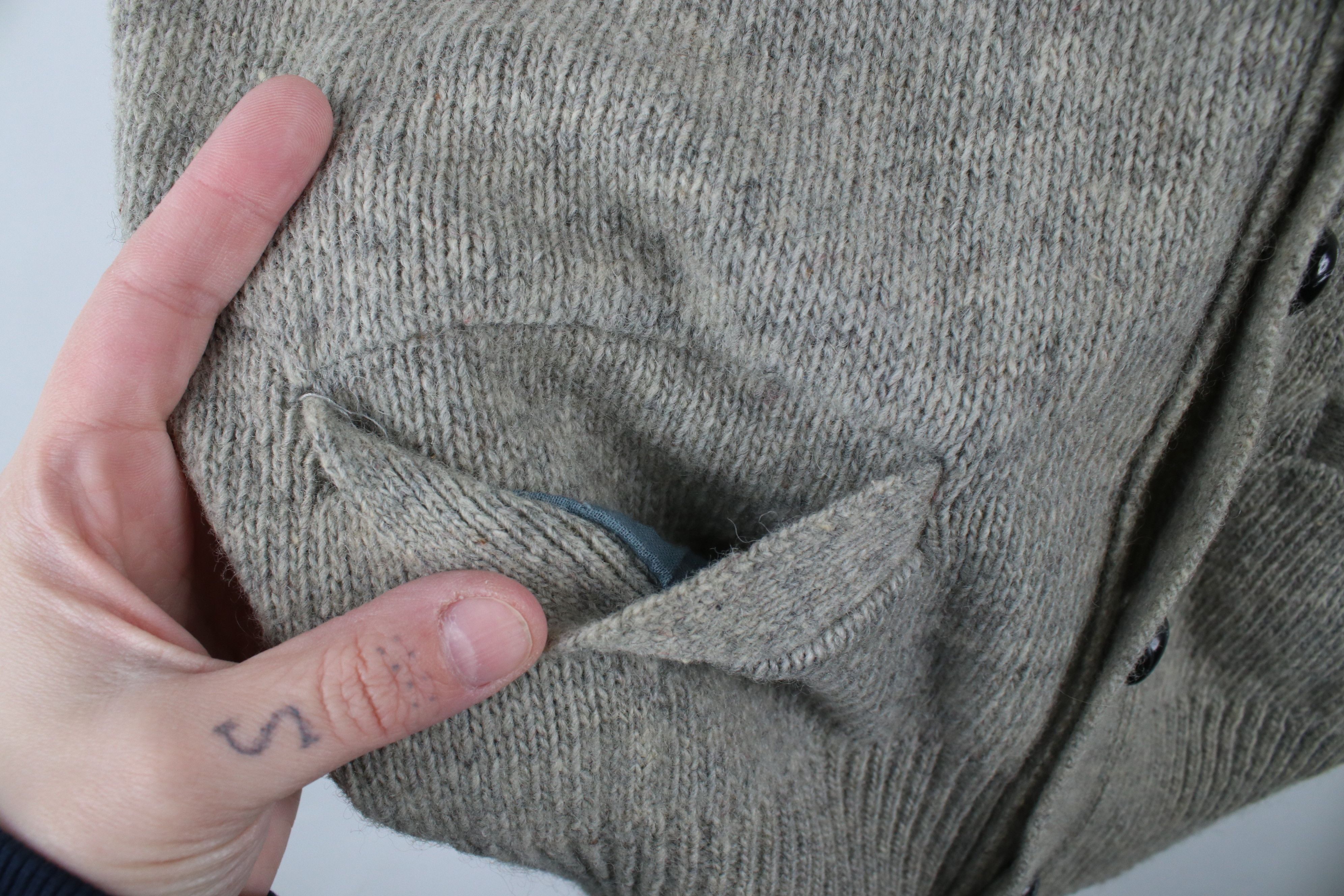 Vintage Vintage 50s 60s Streetwear Cardigan Sweater Vest Gray USA Size US M / EU 48-50 / 2 - 6 Thumbnail