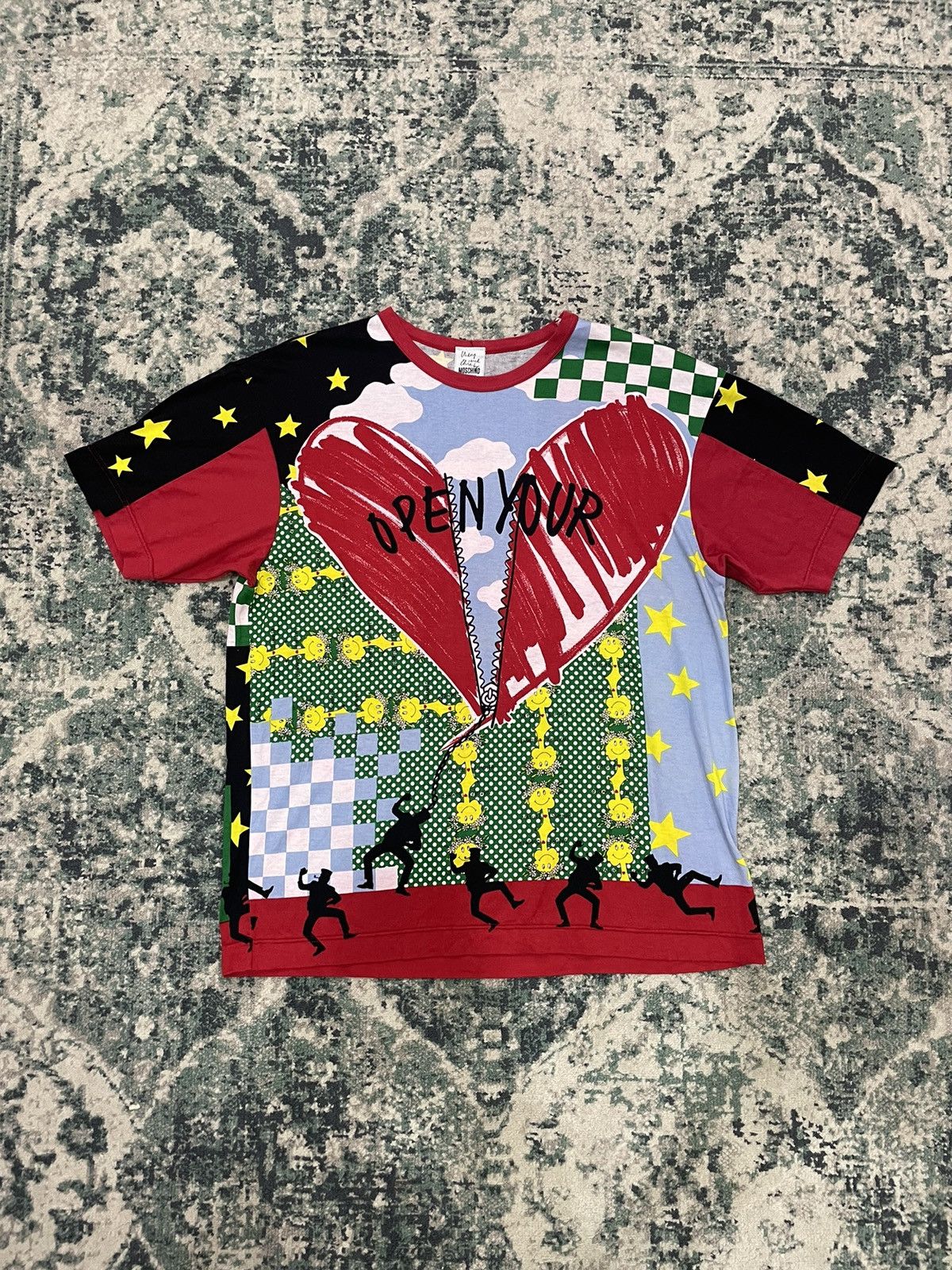 Moschino AW1996 Moschino “ Open Your Hearts‘’ T-Shirt Size Medium Size US M / EU 48-50 / 2 - 3 Thumbnail