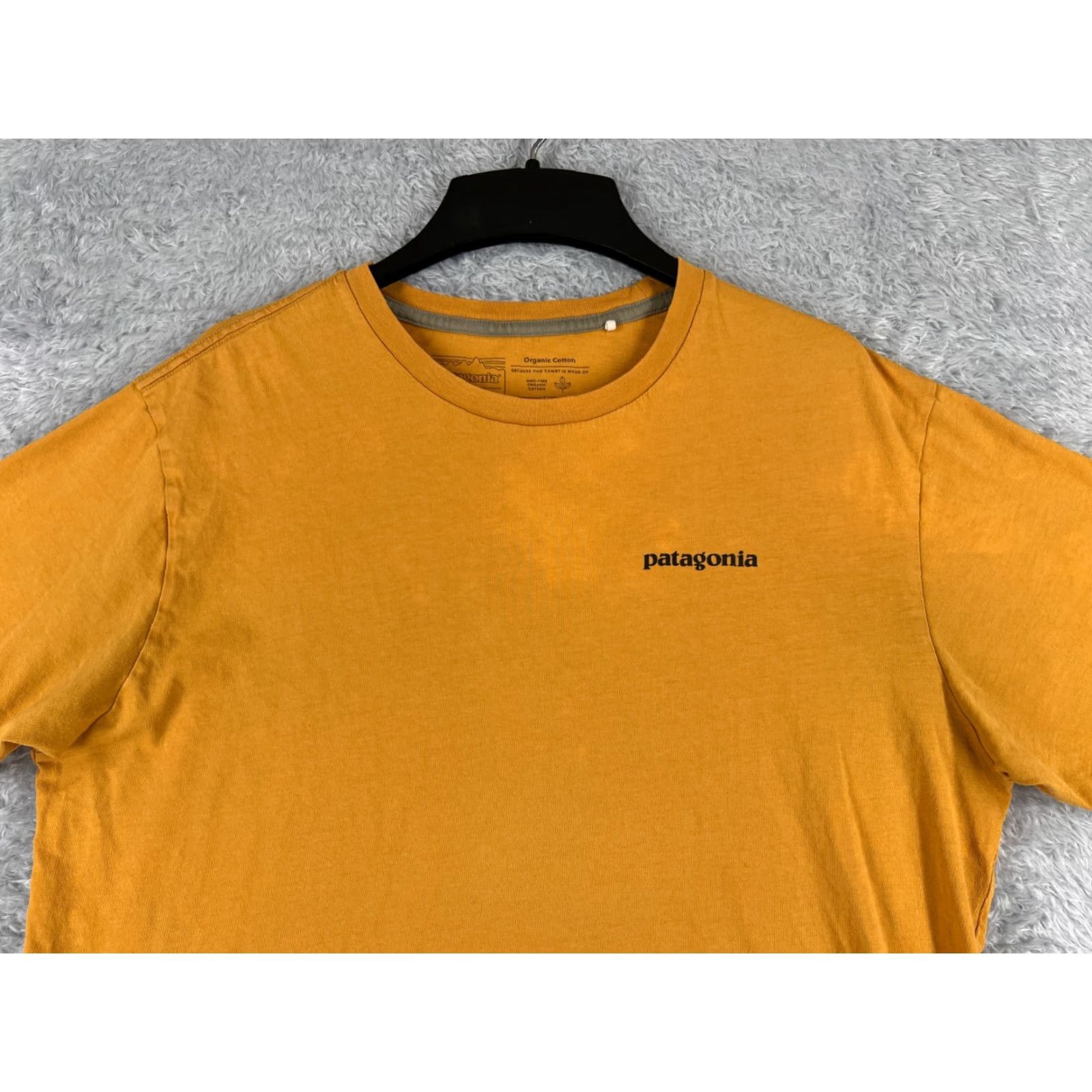 Patagonia Patagonia Shirt Men Adult Medium Orange Cotton P-6 Mission Organic Logo T-Shirt Jersey Read All Seasons Breatherble Crew Neck Short Sleeve Vintage No Size US M / EU 48-50 / 2 - 4 Thumbnail