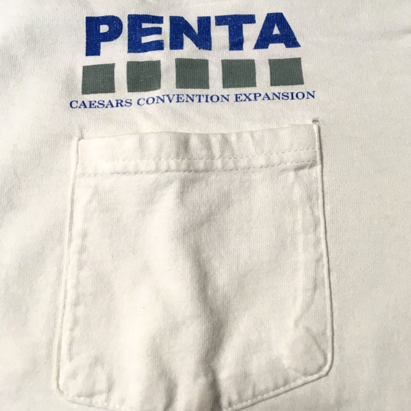Gildan T-Shirt Large caesers forum millions largest convention history Size US XL / EU 56 / 4 - 5 Thumbnail