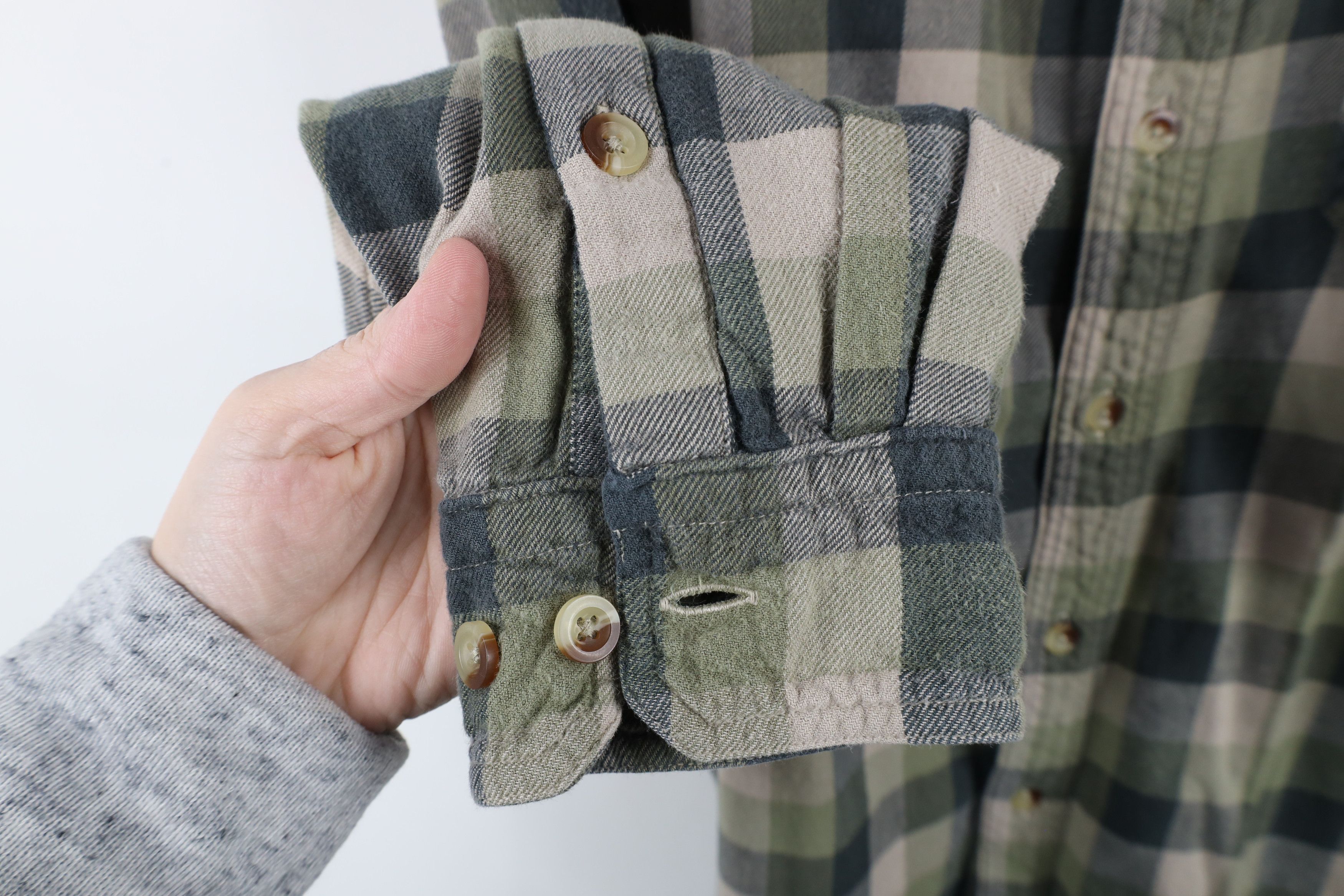 Vintage × Woolrich Woolen Mills Vintage Woolrich Flannel Collared Button Down Shirt Plaid Size US XL / EU 56 / 4 - 7 Thumbnail