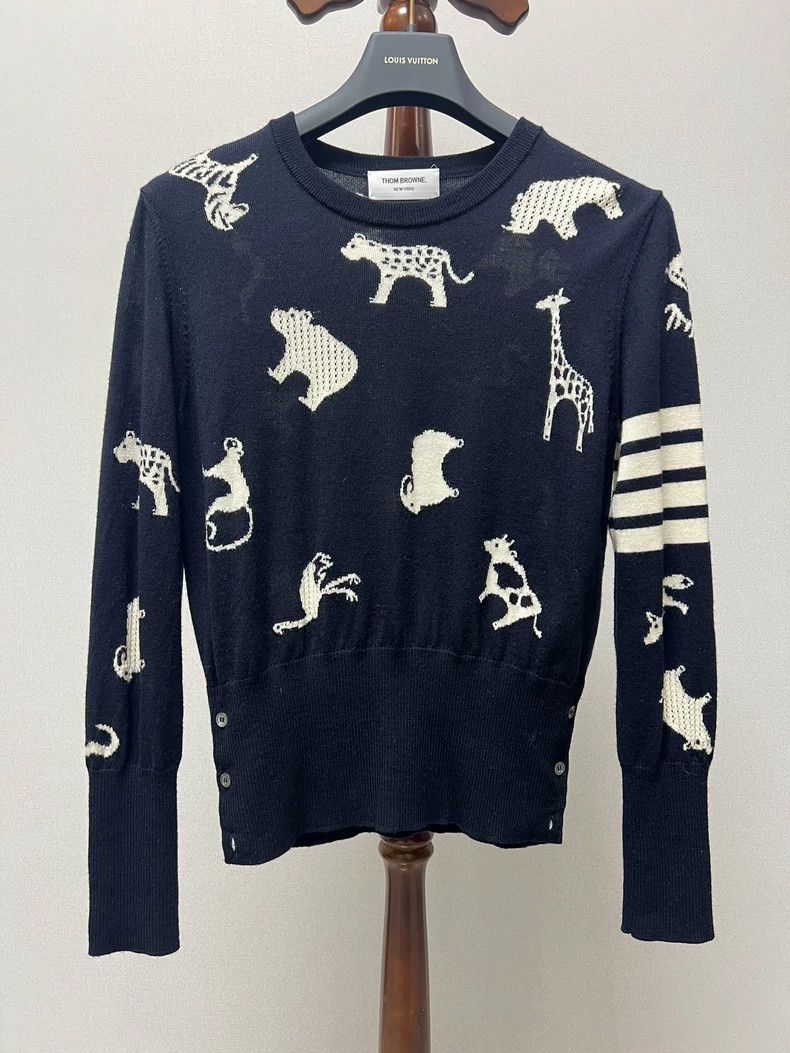 Thom Browne Thom Browne Animal embroidered knit sweater Size US M / EU 48-50 / 2 - 1 Thumbnail