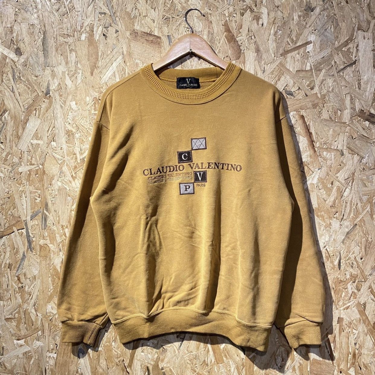 Vintage Claudio Valentino sweatshirt