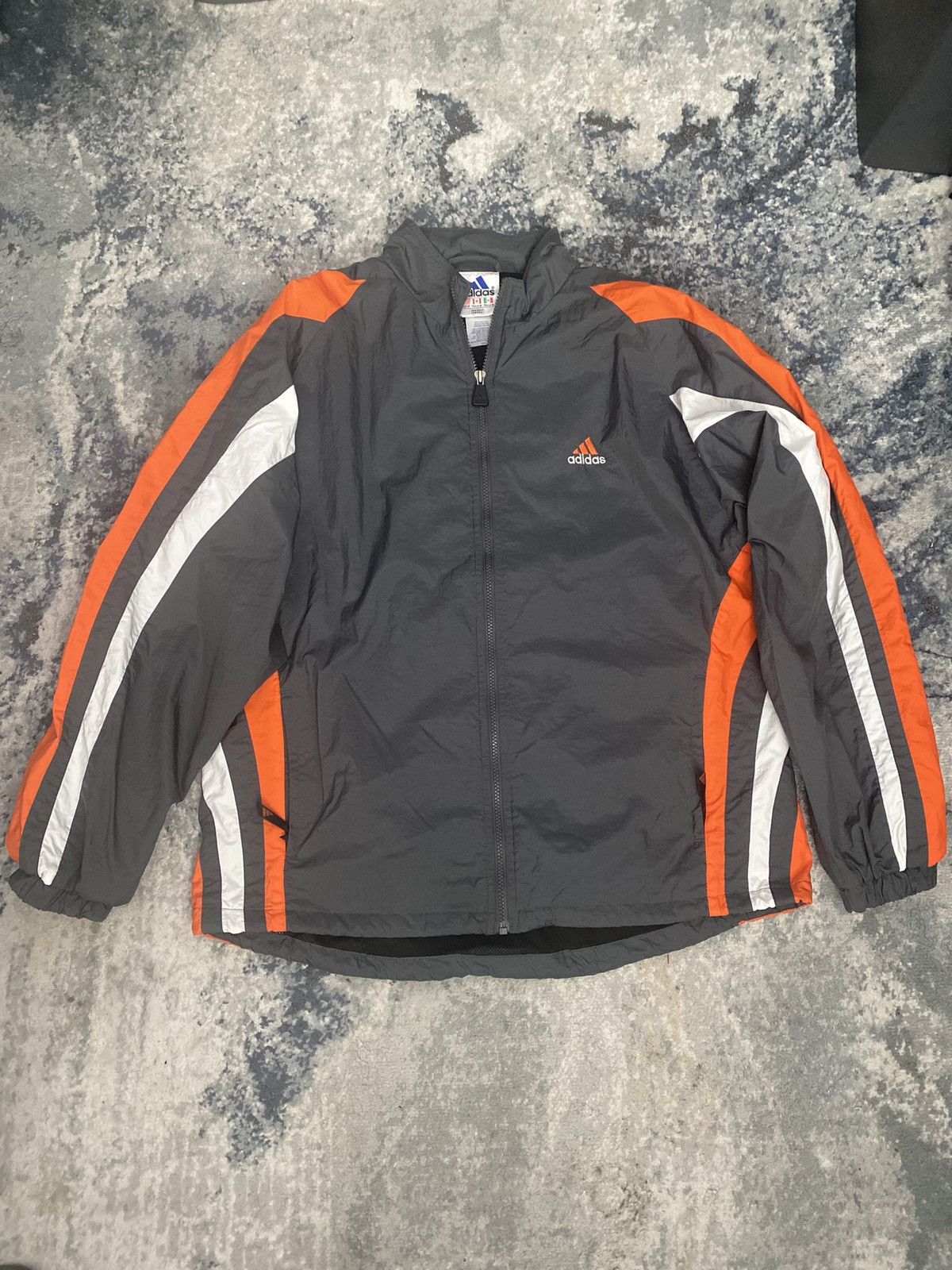 Adidas Vintage adidas windbreaker Size US M / EU 48-50 / 2 - 1 Thumbnail