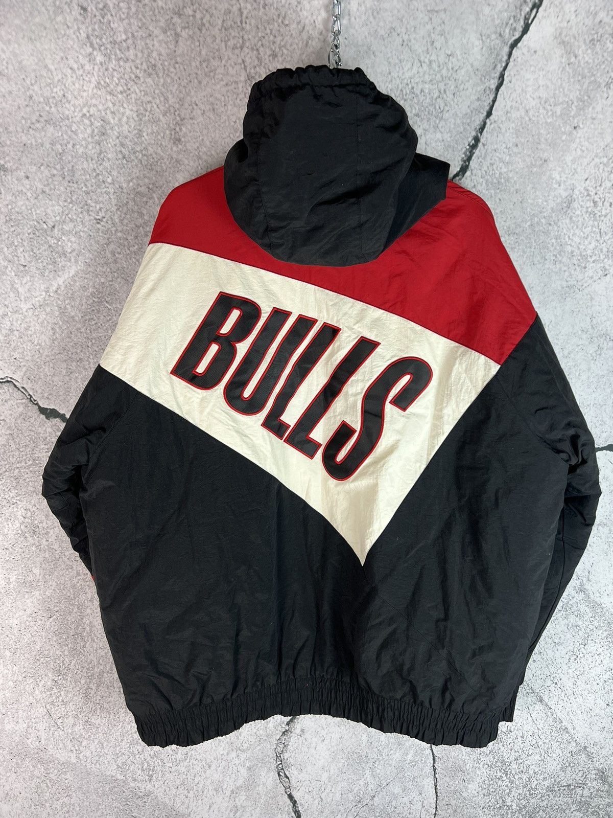 Mitchell & Ness Vintage 90's Mitchell & Ness Chicago Bulls Jacket Size US XL / EU 56 / 4 - 2 Thumbnail