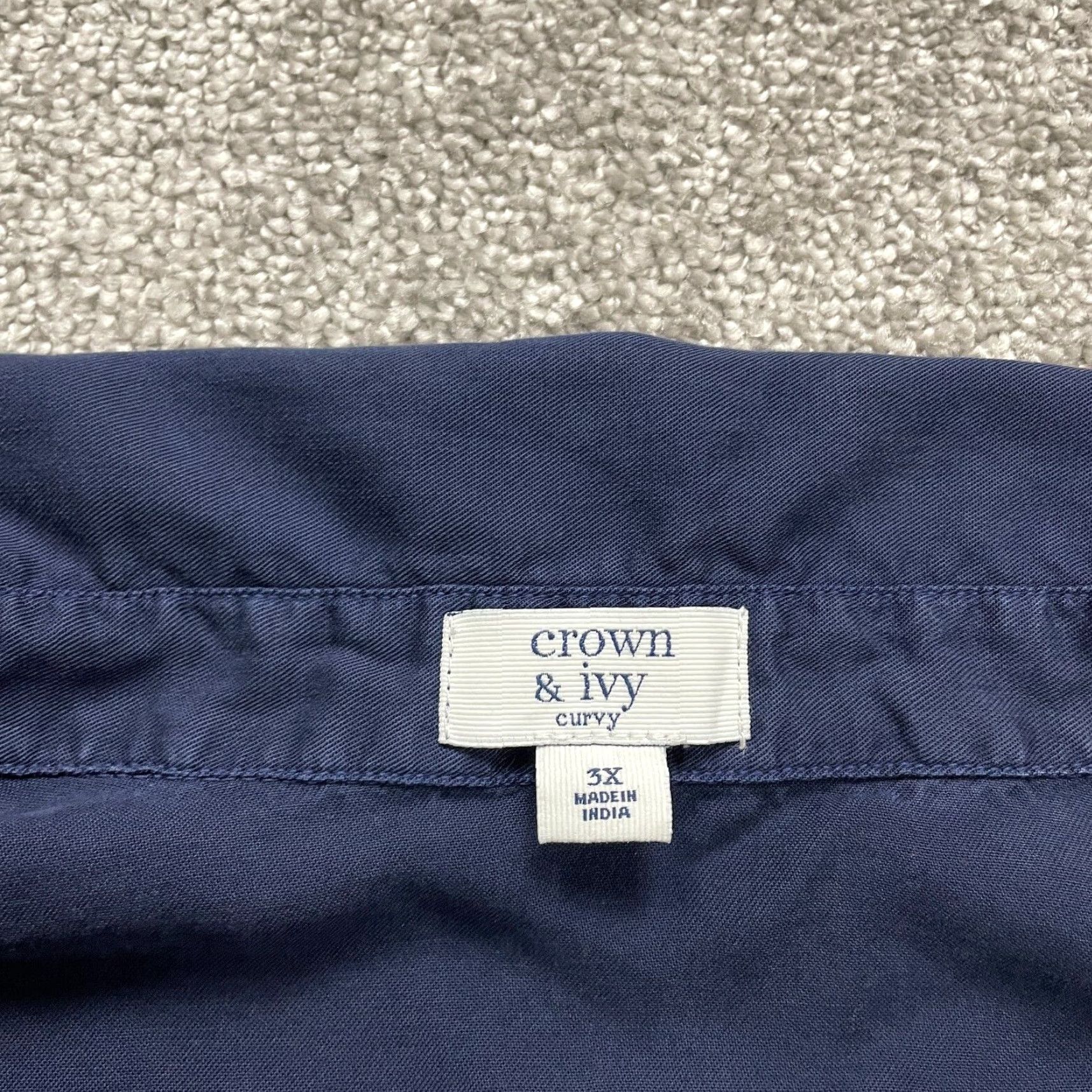 Vintage Crown & Ivy Blouse Womens 3XL Navy Blue Short Sleeve V-Neck Shirt Curvy Plus Size Casual Shirt Women's Blouse Size XXL / US 16-18 / IT 52-54 - 4 Thumbnail