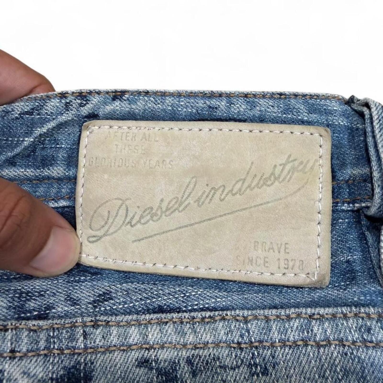 Diesel Diesel Viker vintage style stud detailing denim jeans Size 32" / US 10 / IT 46 - 4 Thumbnail