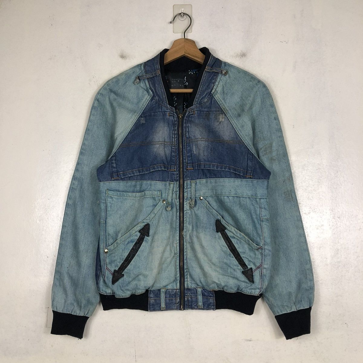 Japanese Brand 📌VINTAGE BOMBER DENIM JACKET INDIGO DESIGN DESIGUAL Size US S / EU 44-46 / 1 - 2 Thumbnail