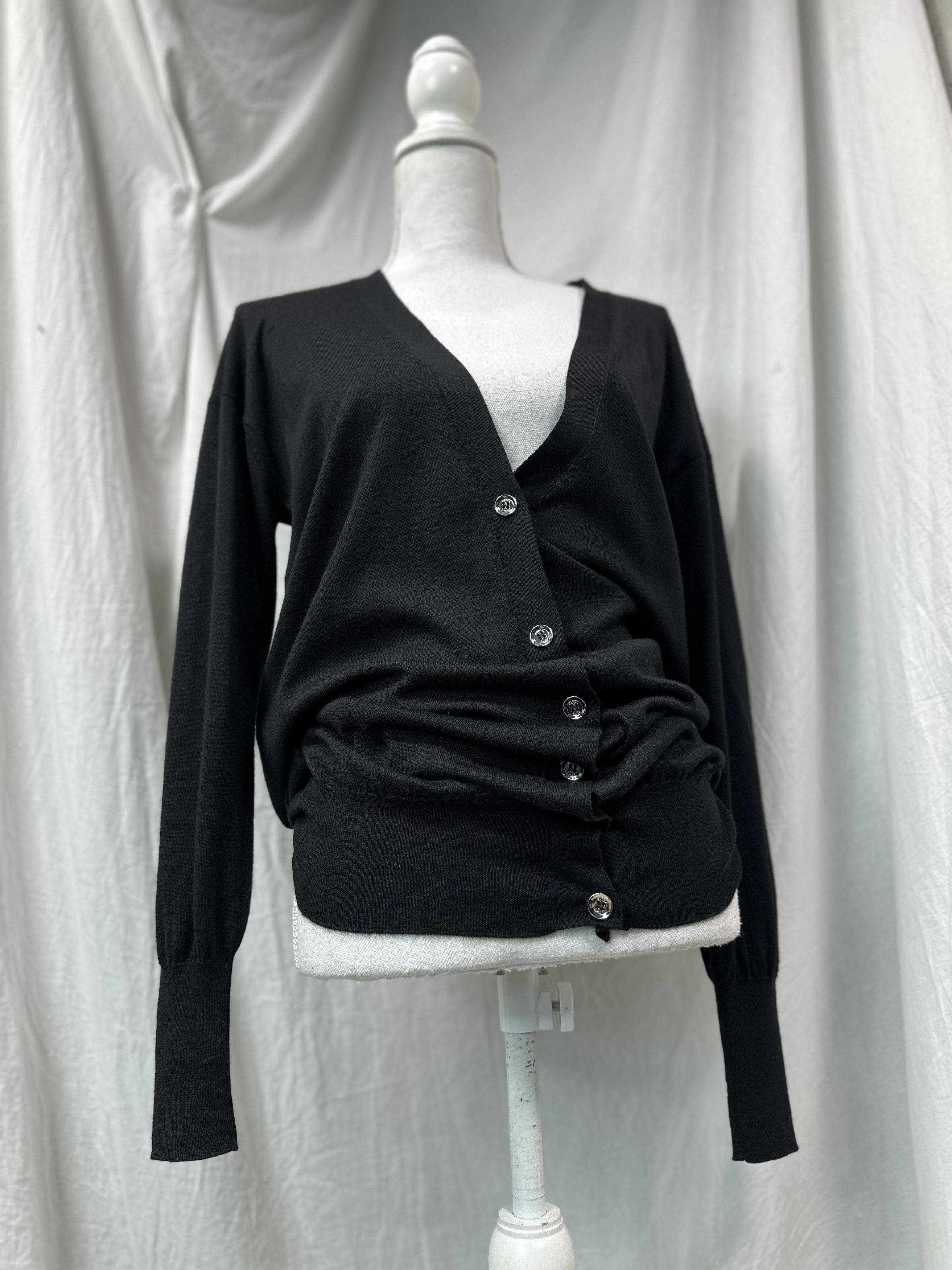 Gucci Vintage Old Money Silk Cashmere Gucci Cardigan Y2K Size M / US 6-8 / IT 42-44 - 1 Thumbnail