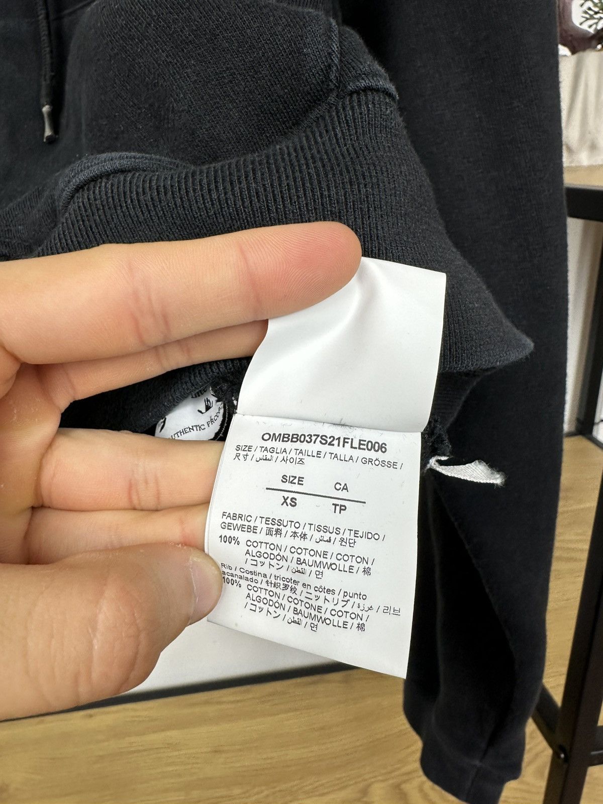 Off-White Off-White Red Tongue Out Over Hoodie Sweatshirt In Black XS Size US XS / EU 42 / 0 - 13 Thumbnail