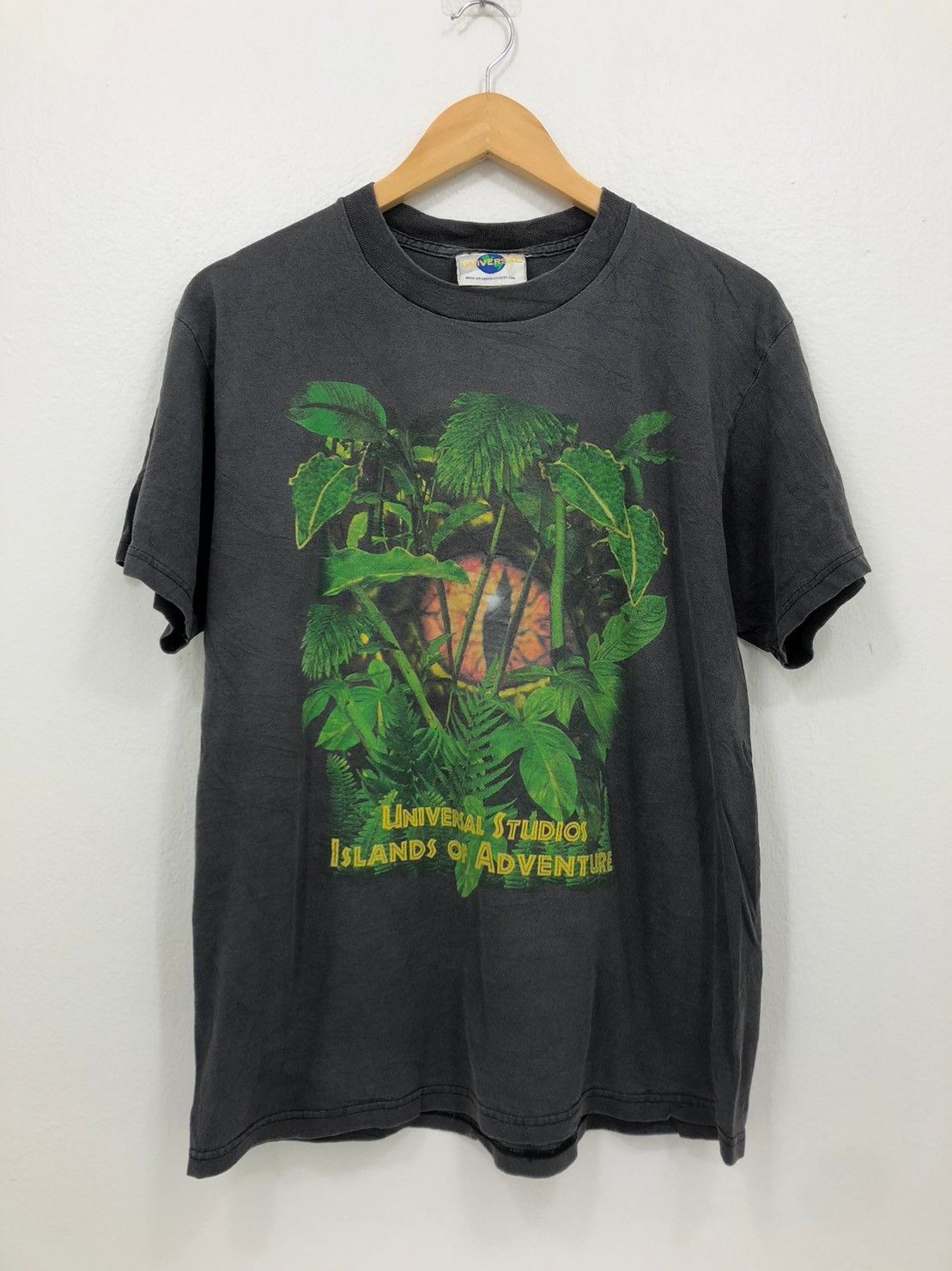 Universal Studios × Vintage Vintage 00's Jurassic Park The Ride shirt BN Size US M / EU 48-50 / 2 - 4 Thumbnail