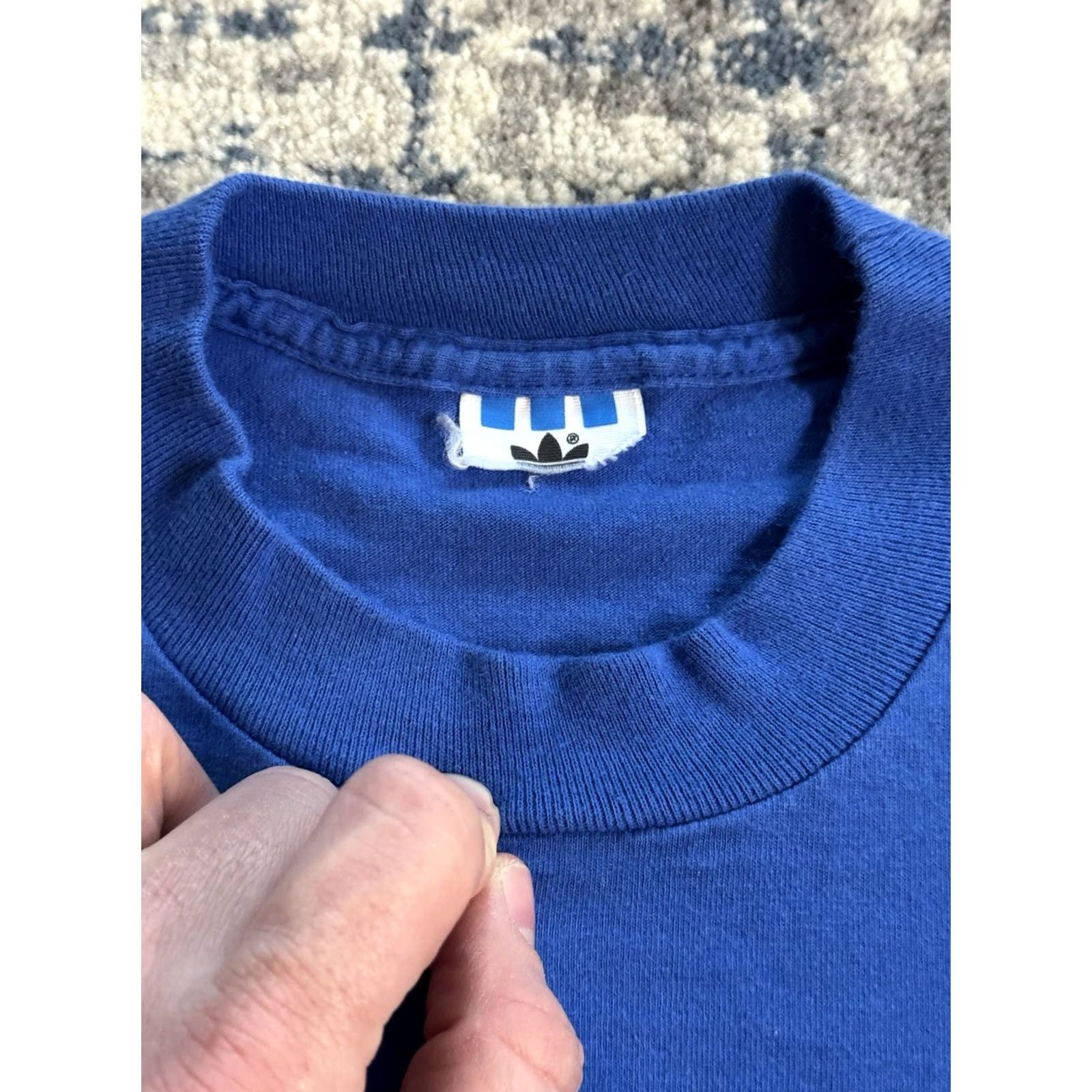 Adidas VINTAGE adidas Blue Embroidered Trefoil T Shirt 90s Sports Soccer Futbol Sz M Mens Size US M / EU 48-50 / 2 - 3 Thumbnail